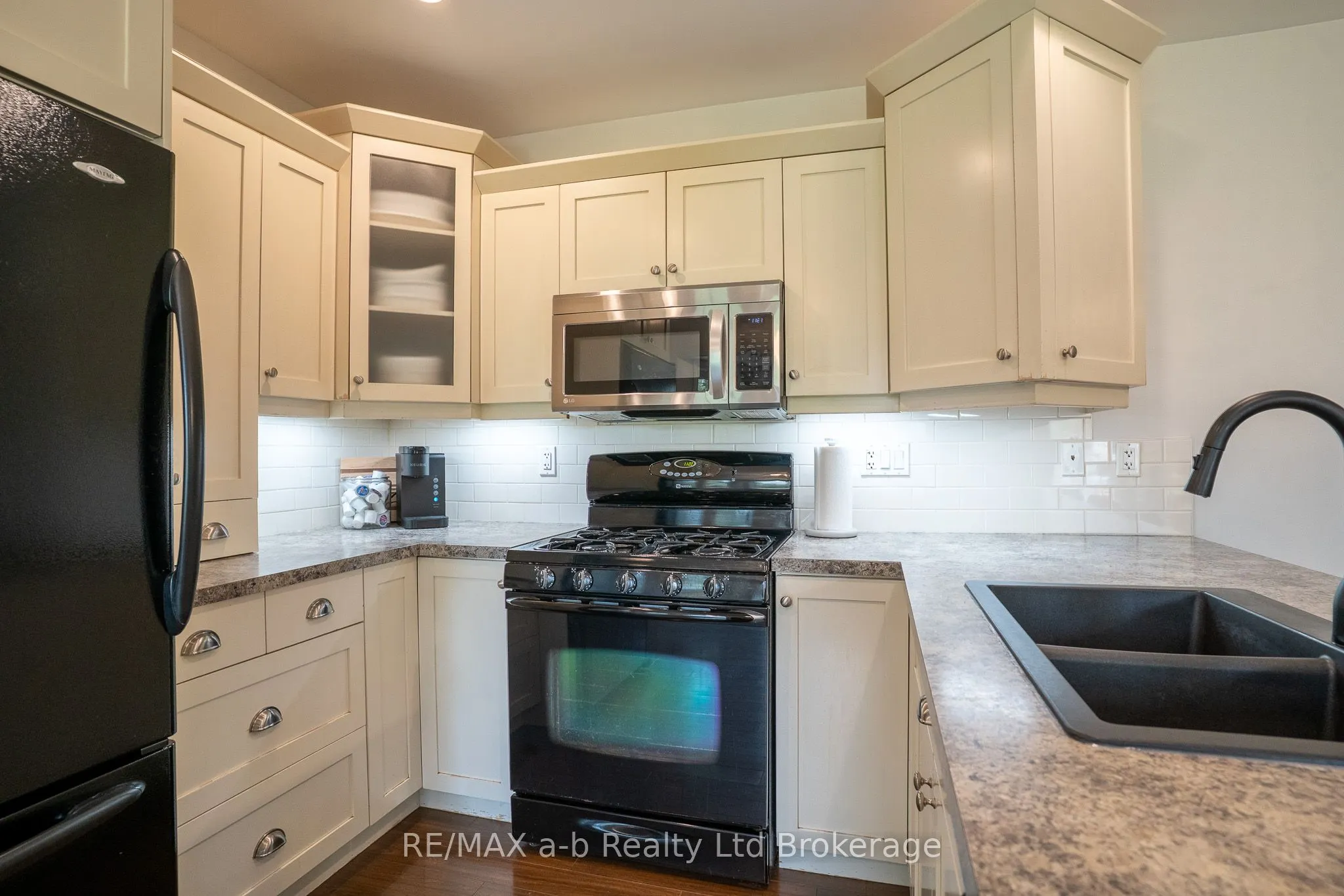 4 Otterview Drive