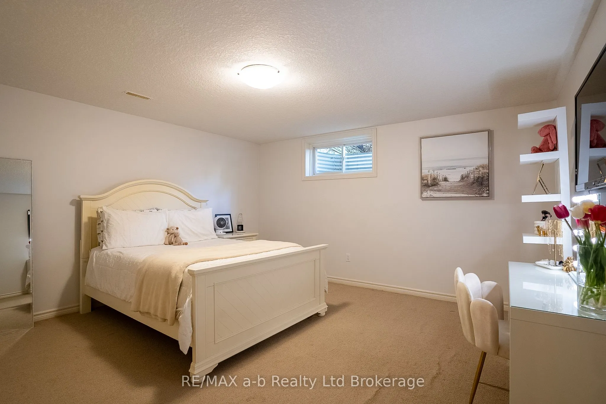 4 Otterview Drive