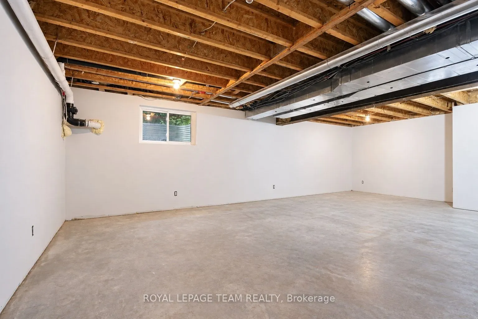 1425 Balmoral Drive