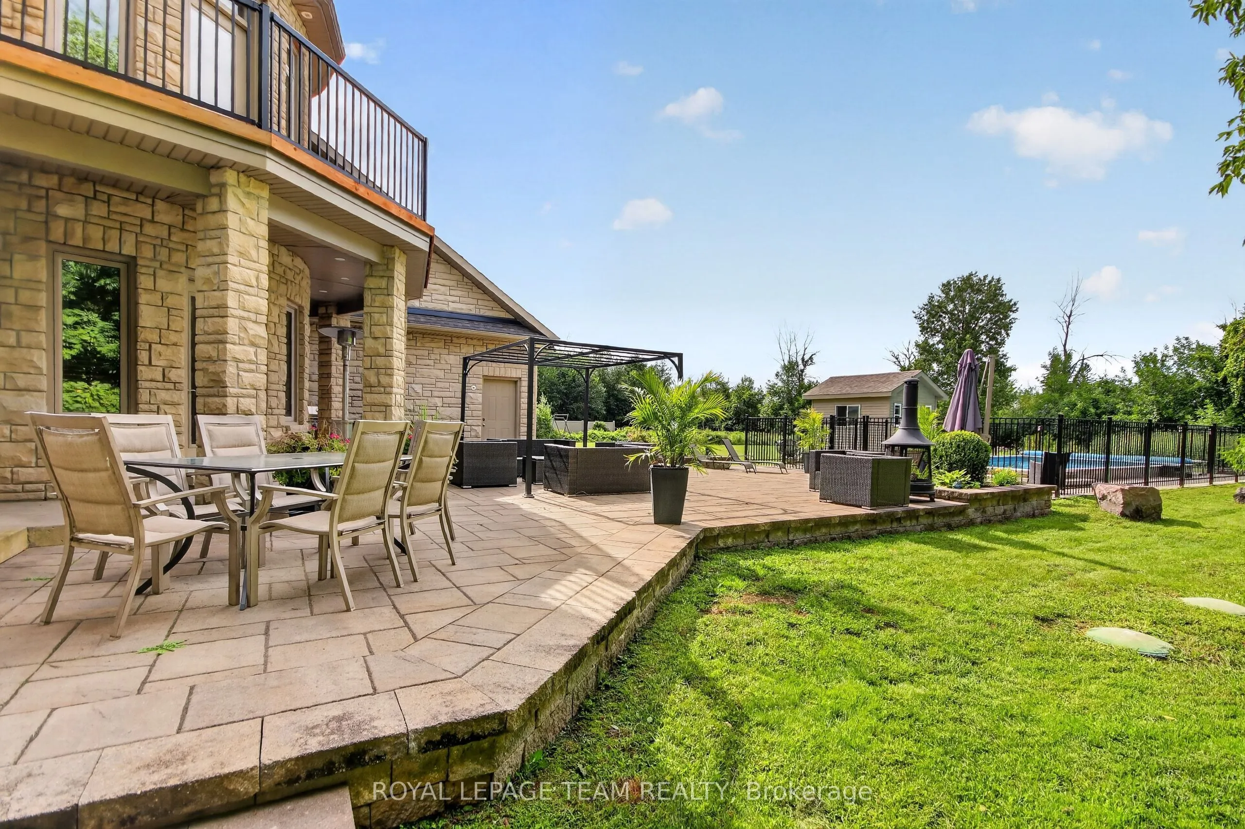 1425 Balmoral Drive