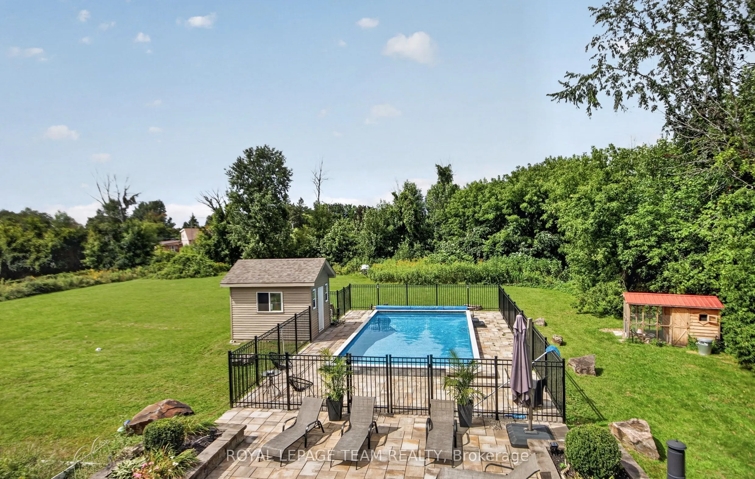 1425 Balmoral Drive