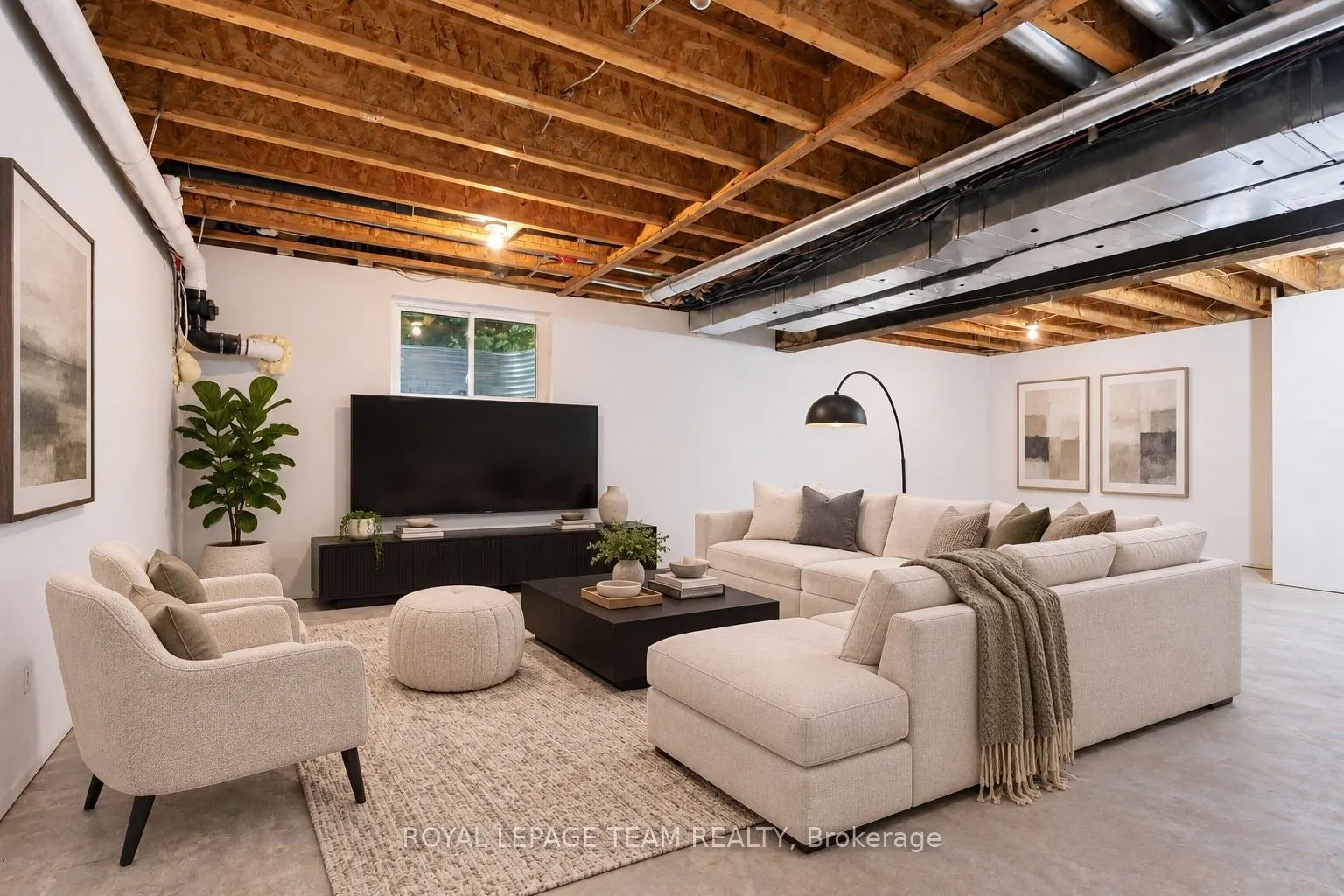 1425 Balmoral Drive