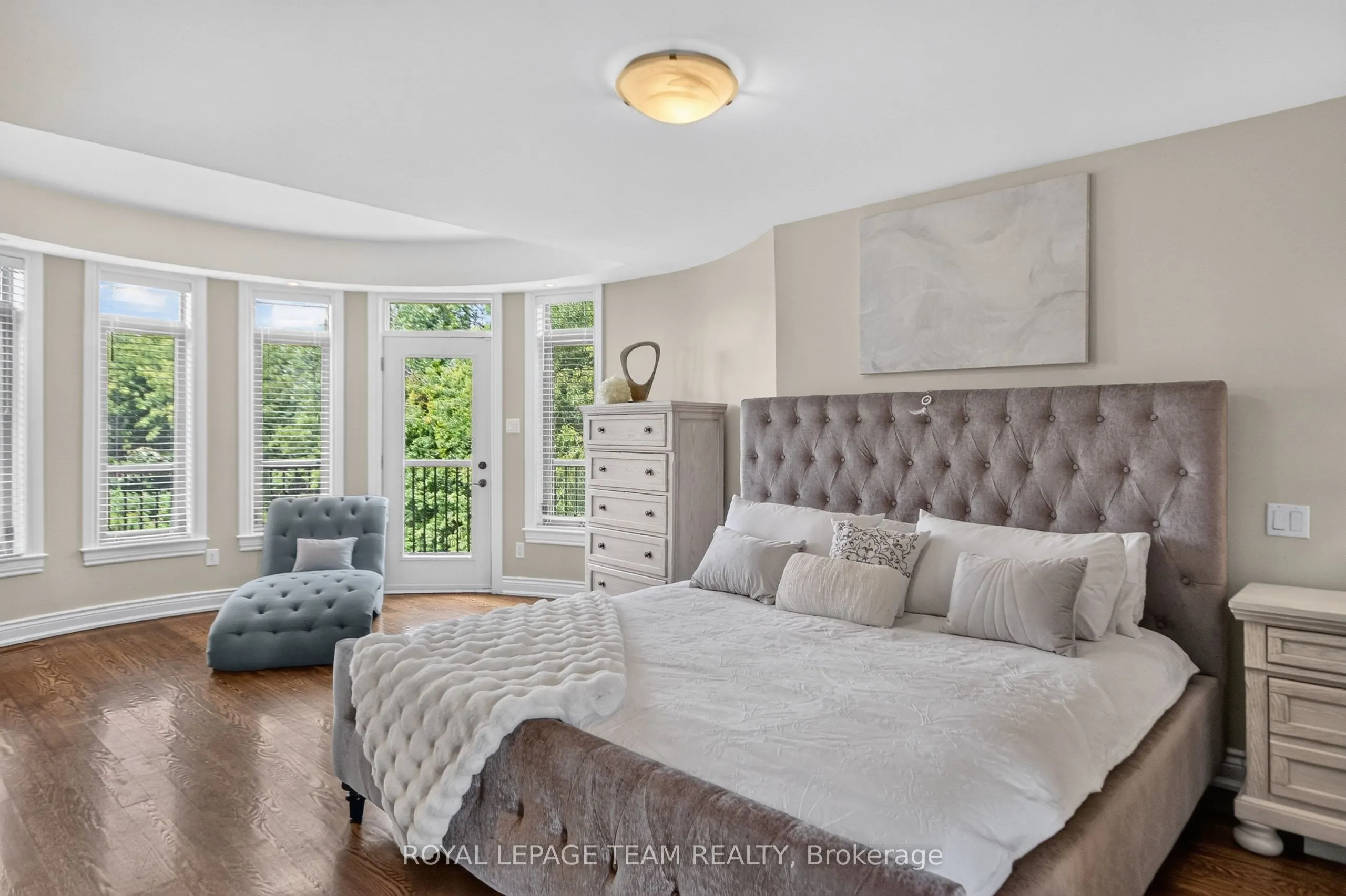 1425 Balmoral Drive