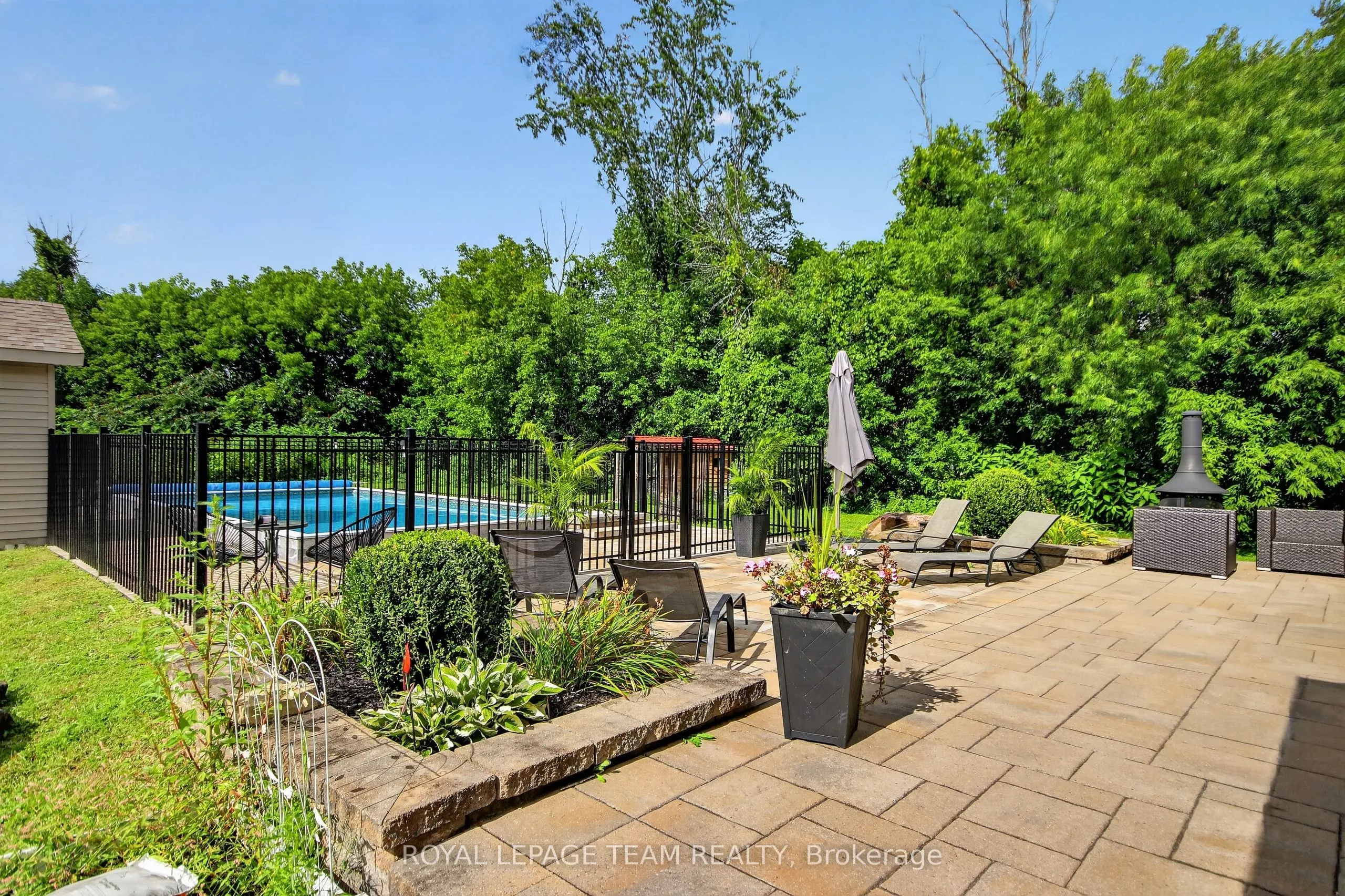 1425 Balmoral Drive