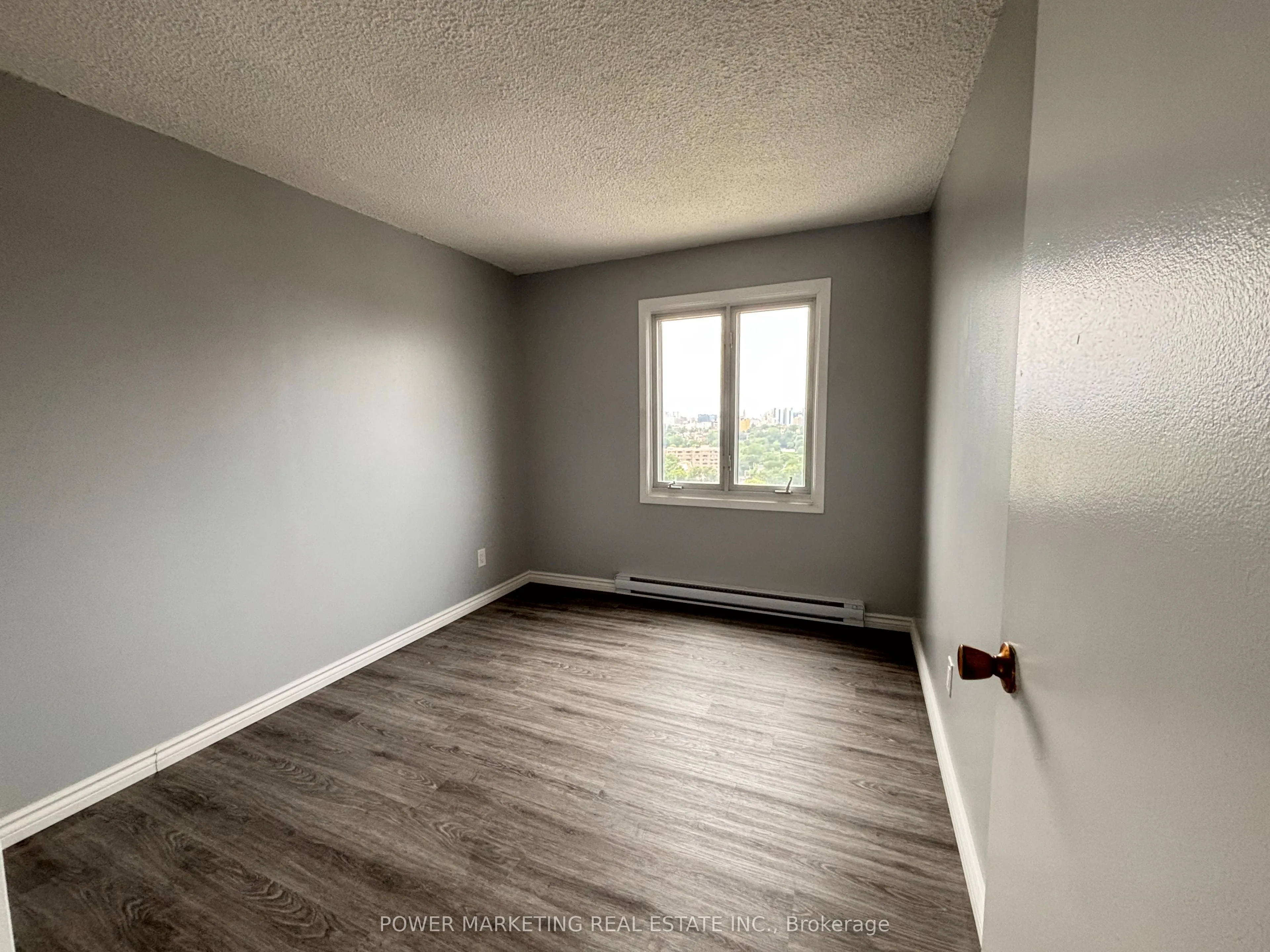 158B MCARTHUR Avenue #1604
