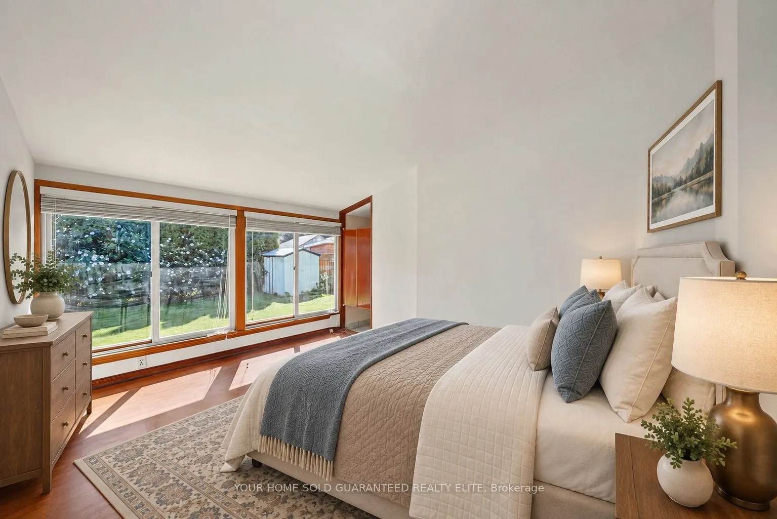 13 Lakeside Drive