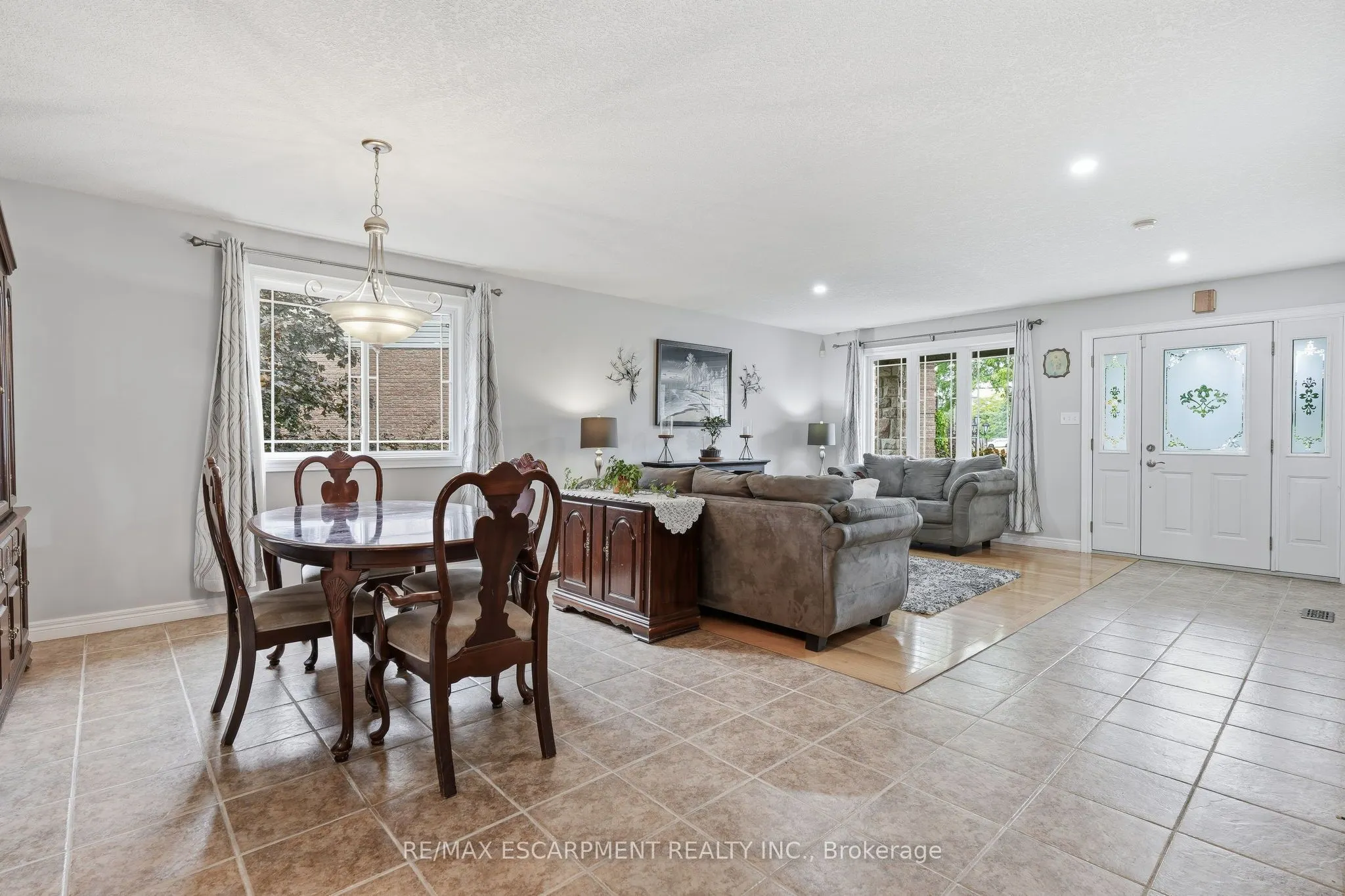 125 Langlaw Drive