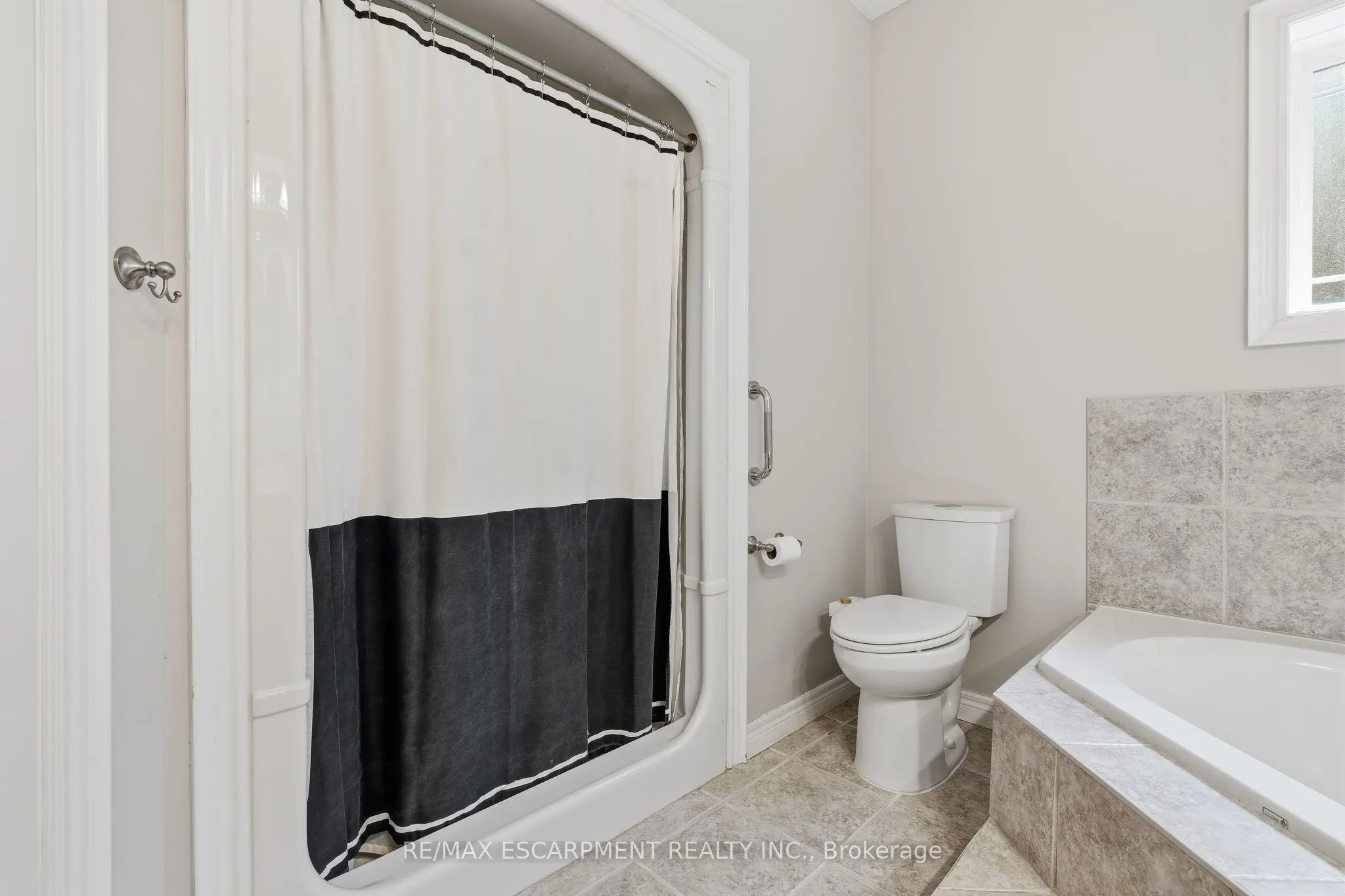 125 Langlaw Drive
