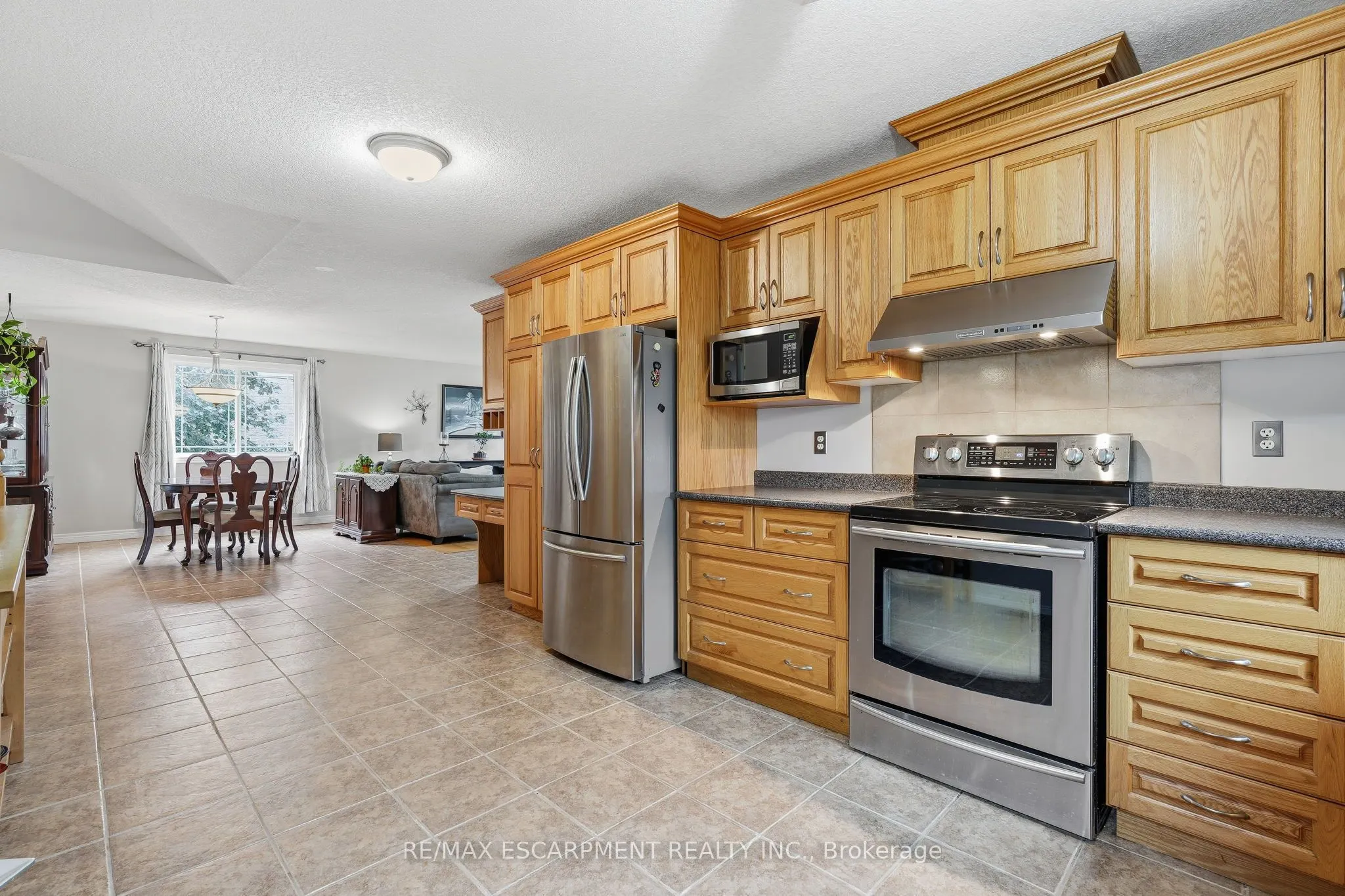 125 Langlaw Drive