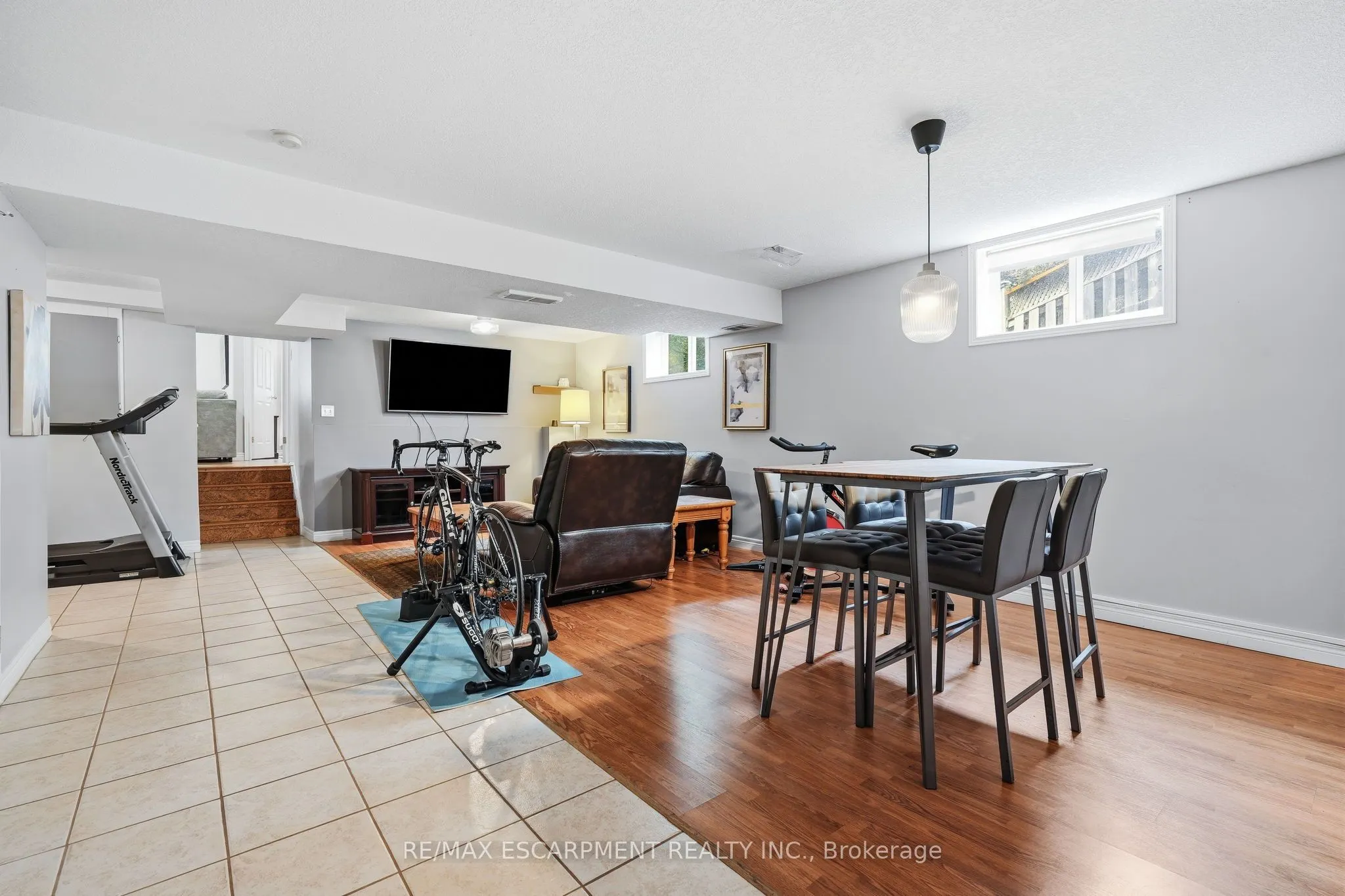 125 Langlaw Drive