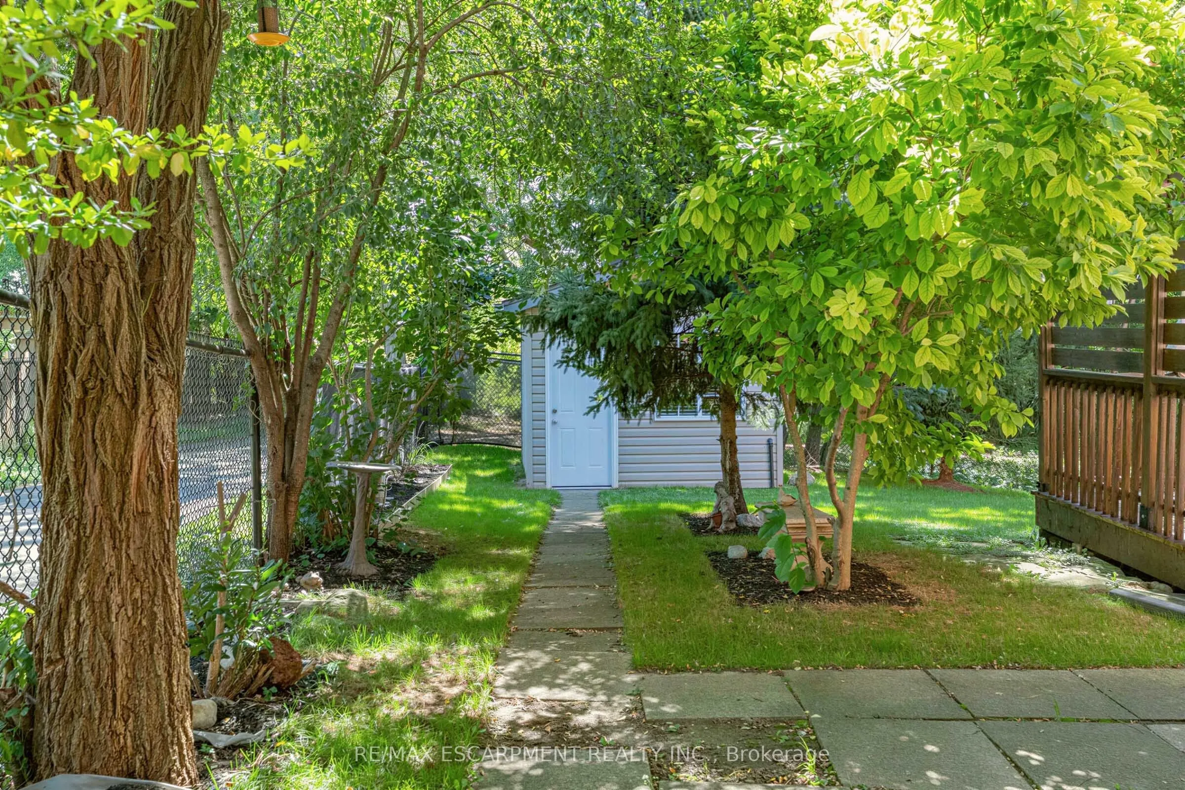 125 Langlaw Drive