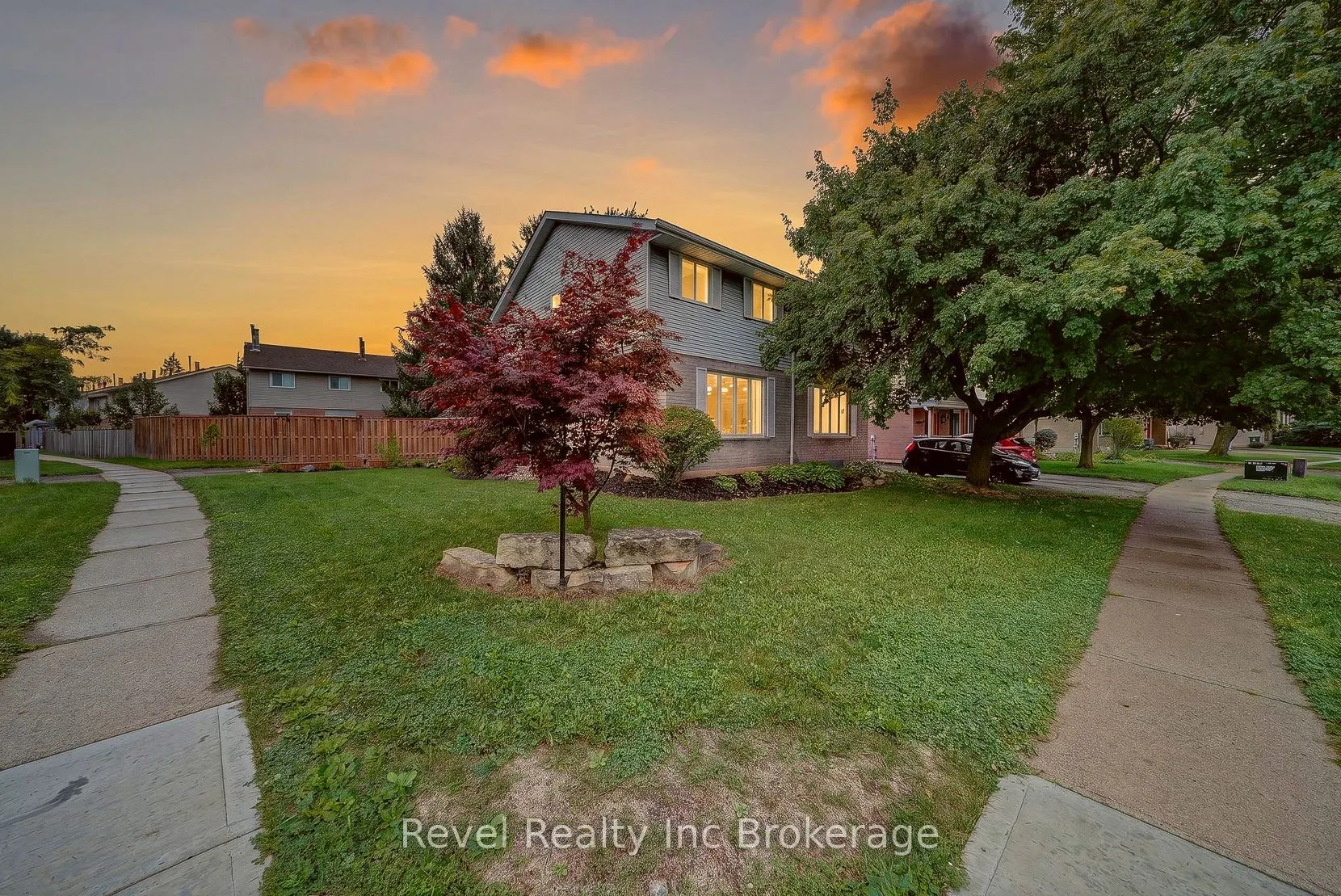 995 Cree Avenue