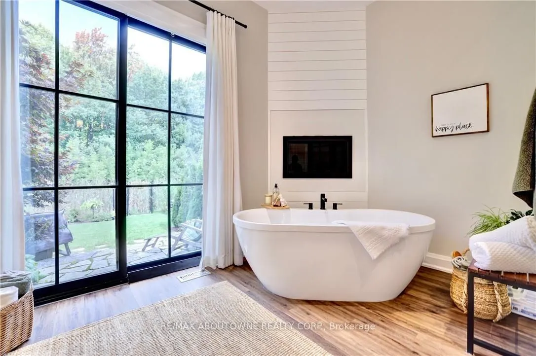 3352 Whispering Wood Trail