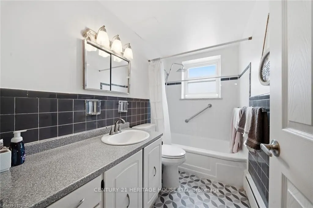 87 St George Street #508