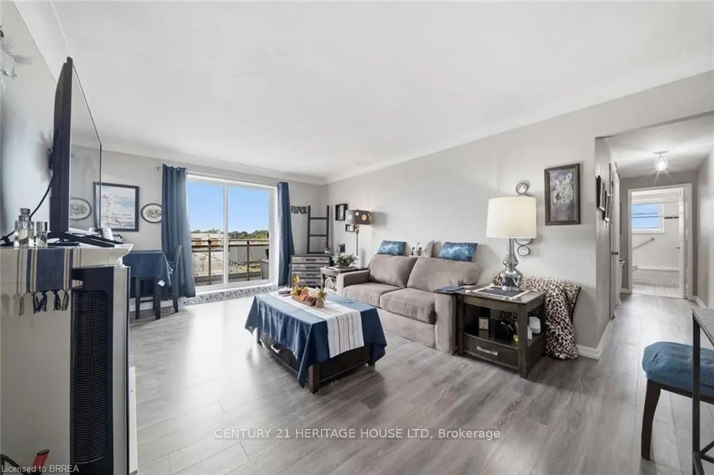 87 St George Street #508