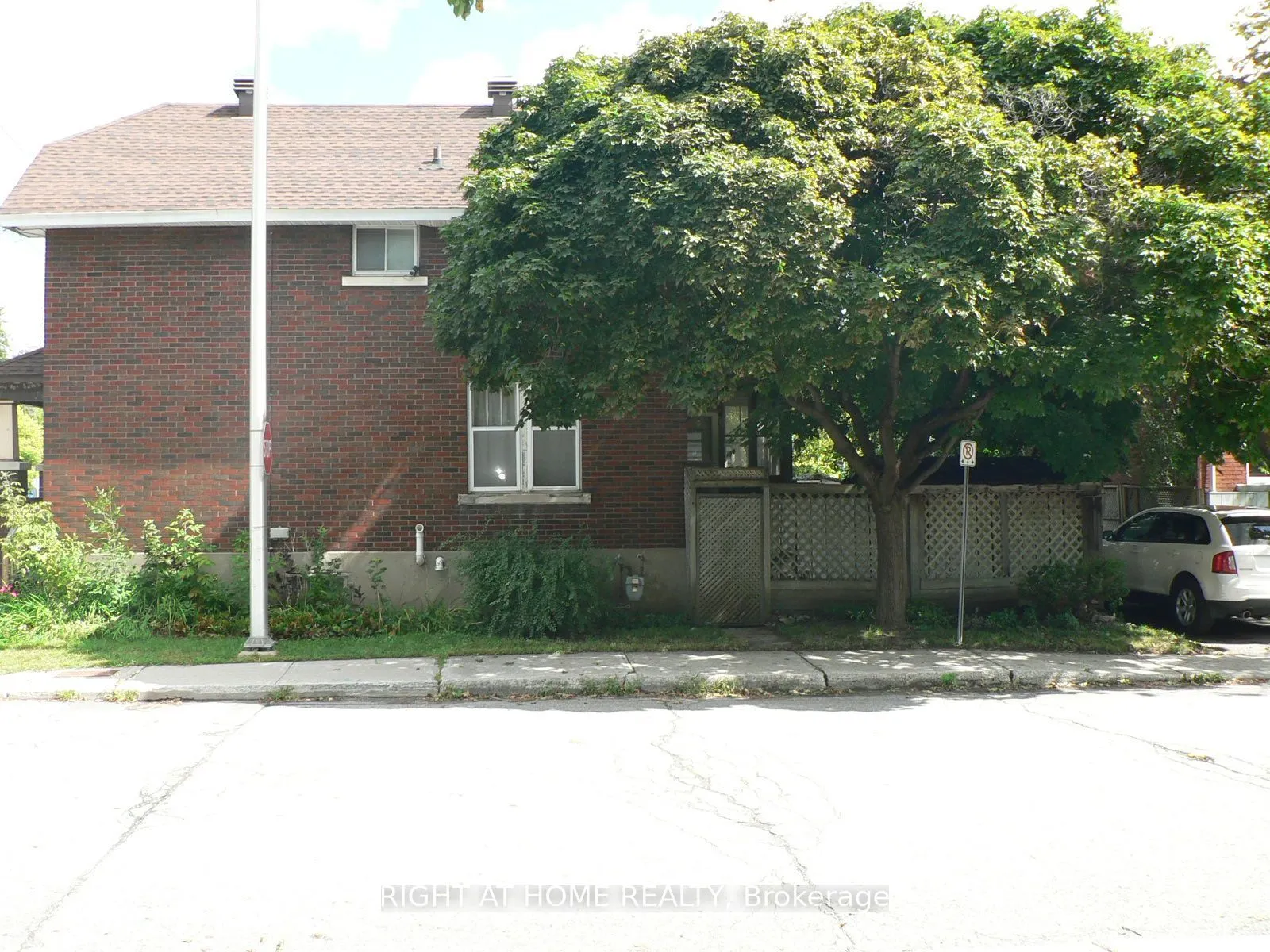 88 Lees Avenue