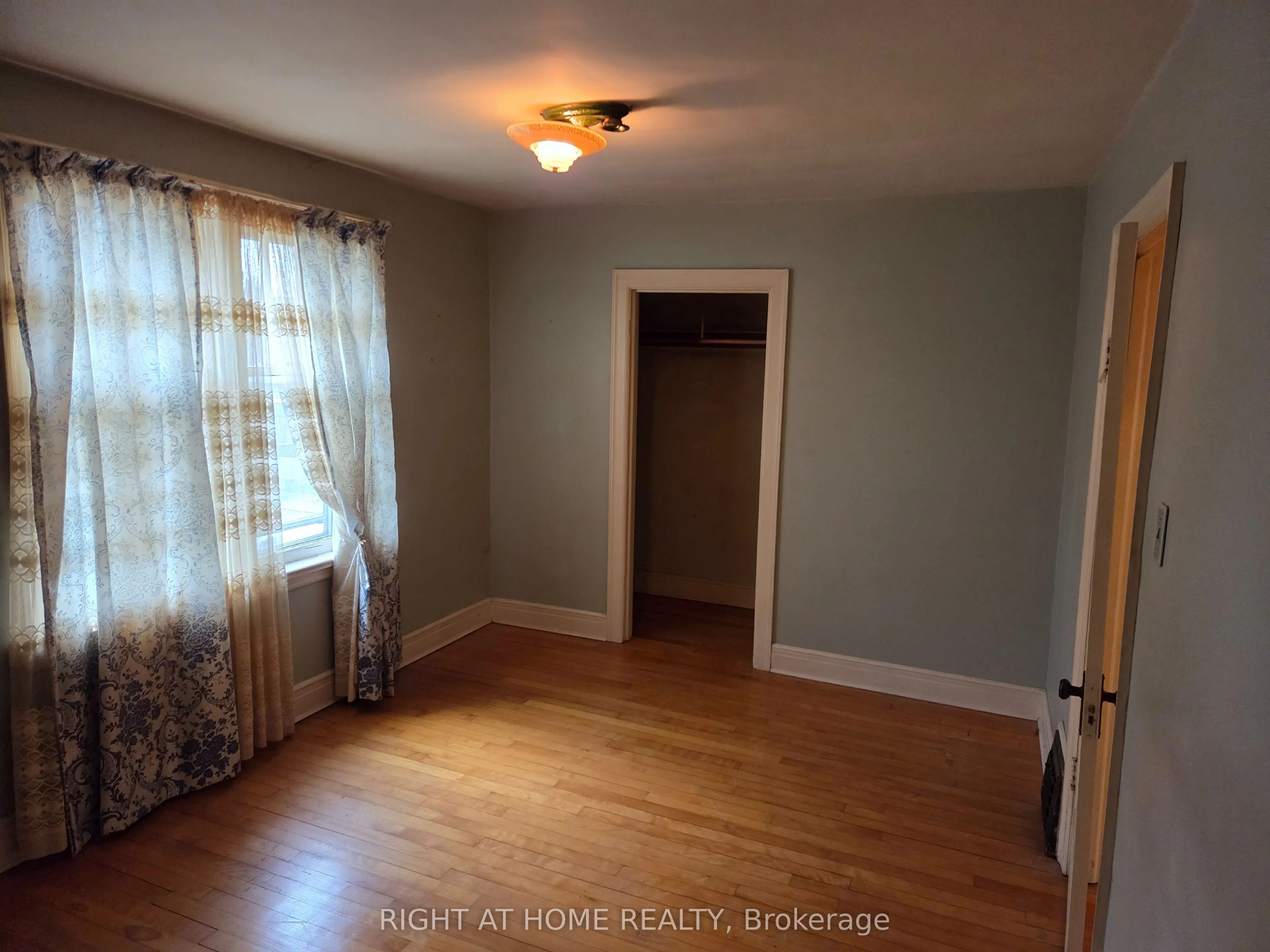 88 Lees Avenue