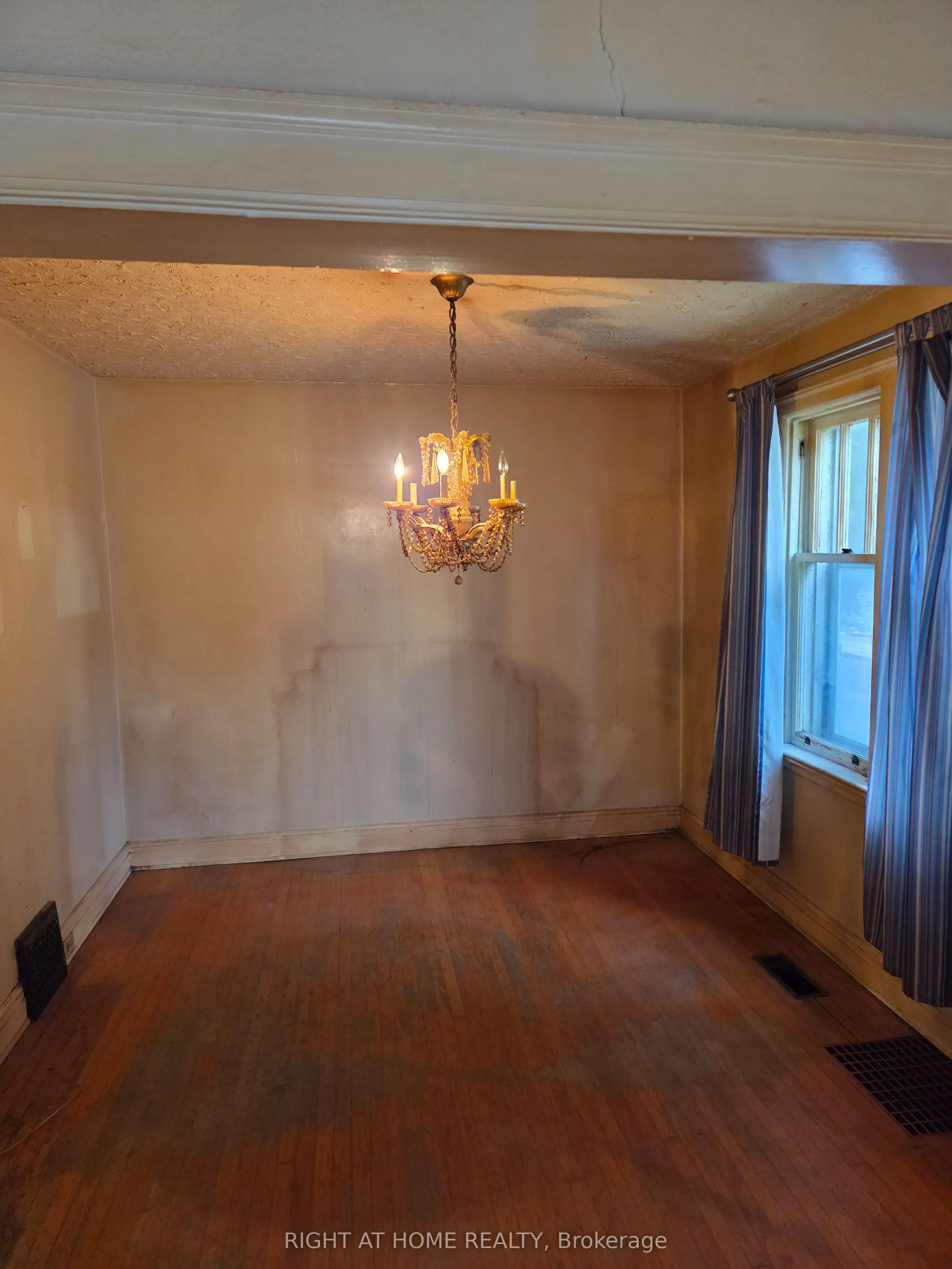 88 Lees Avenue