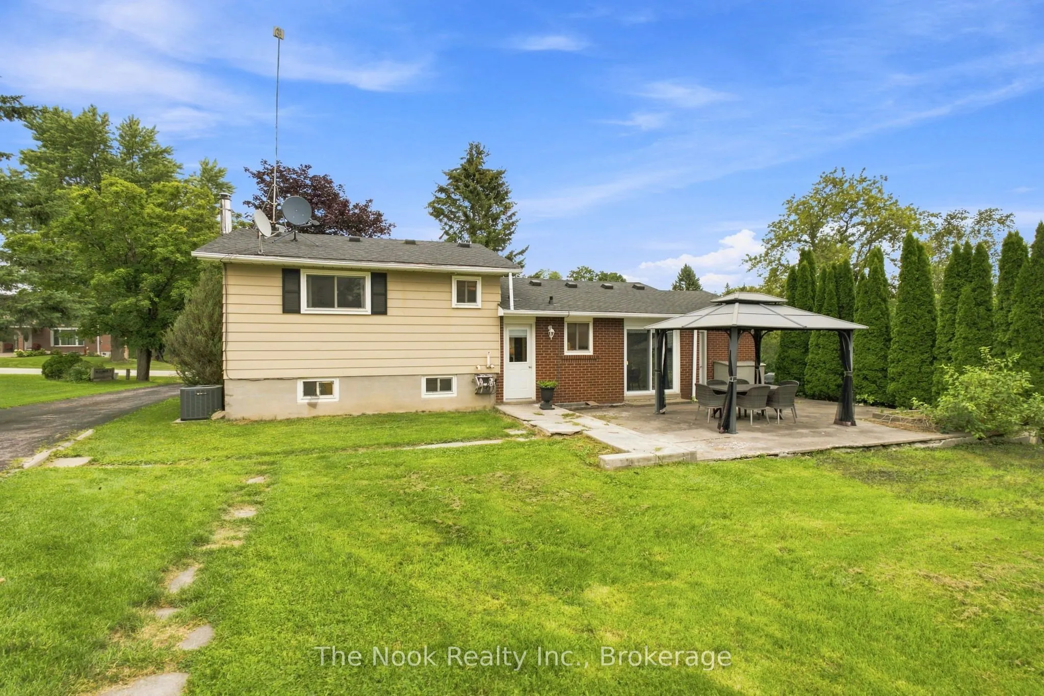 24 Cedar Ridge Drive