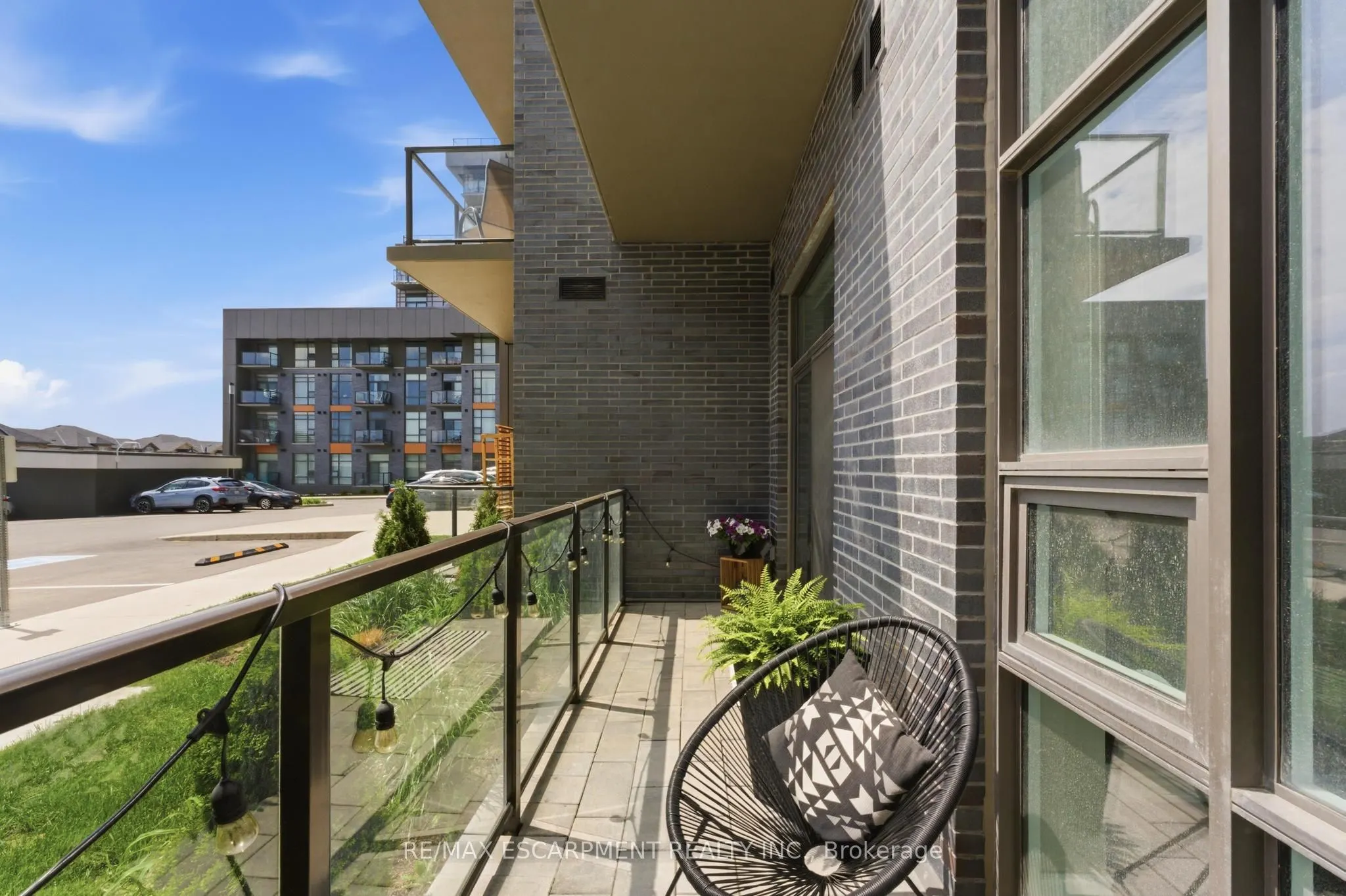 460 Dundas Street E #112