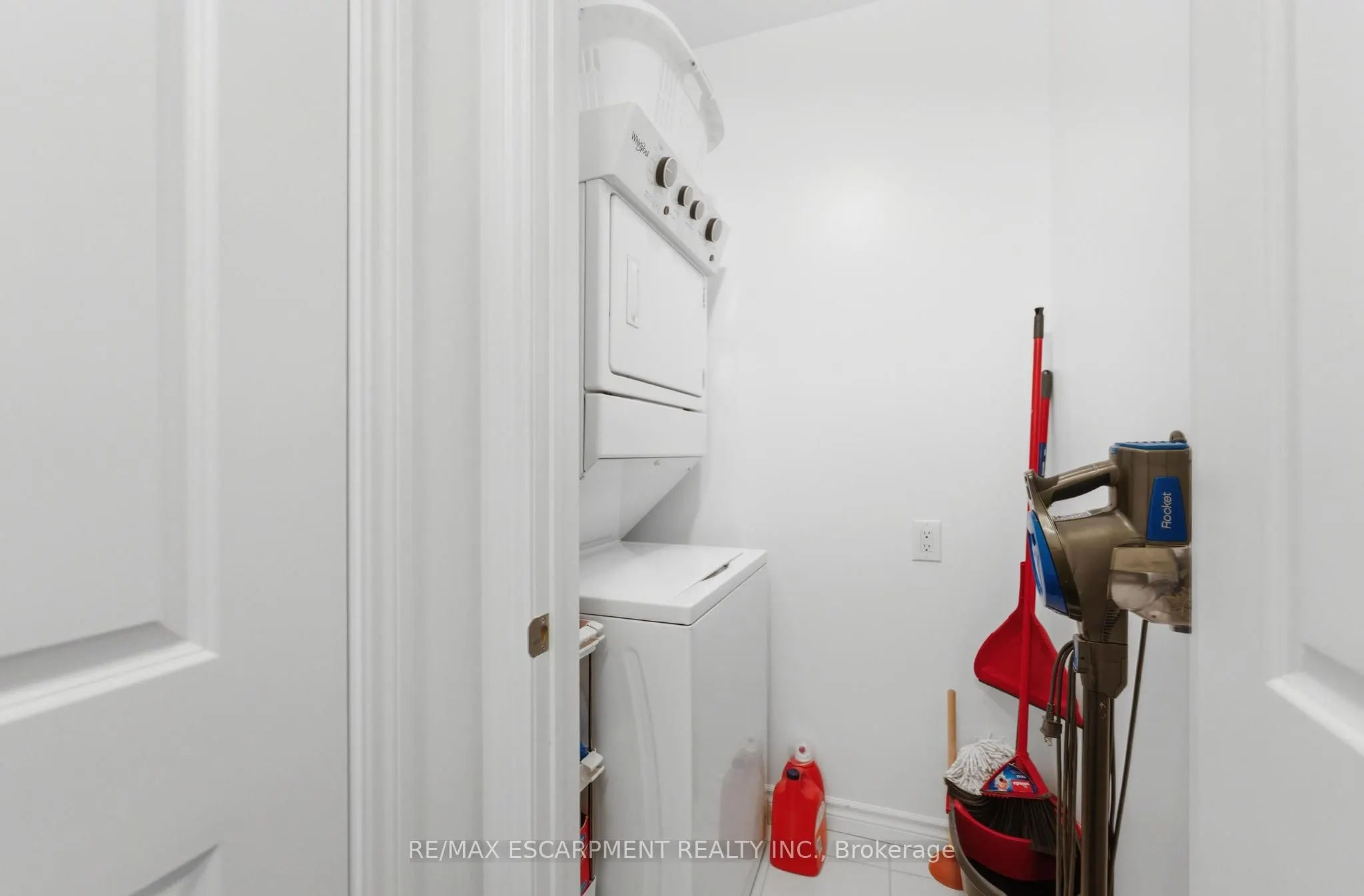 460 Dundas Street E #112