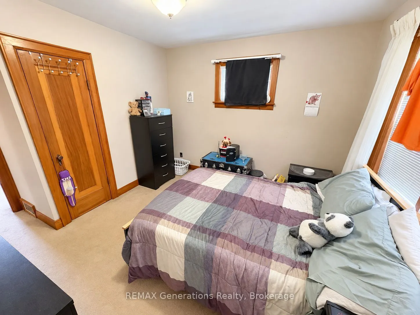 251 Francis Street W