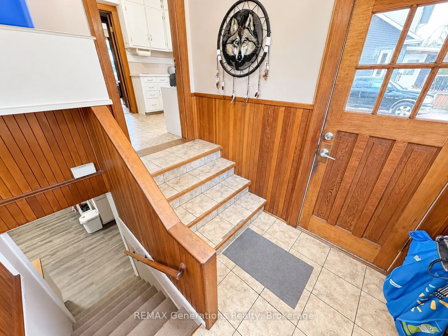 251 Francis Street W