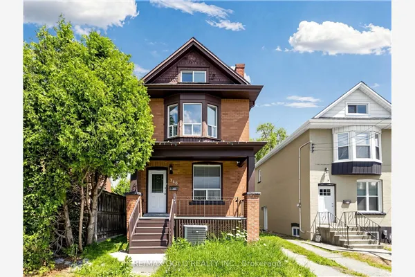 746 King Street W