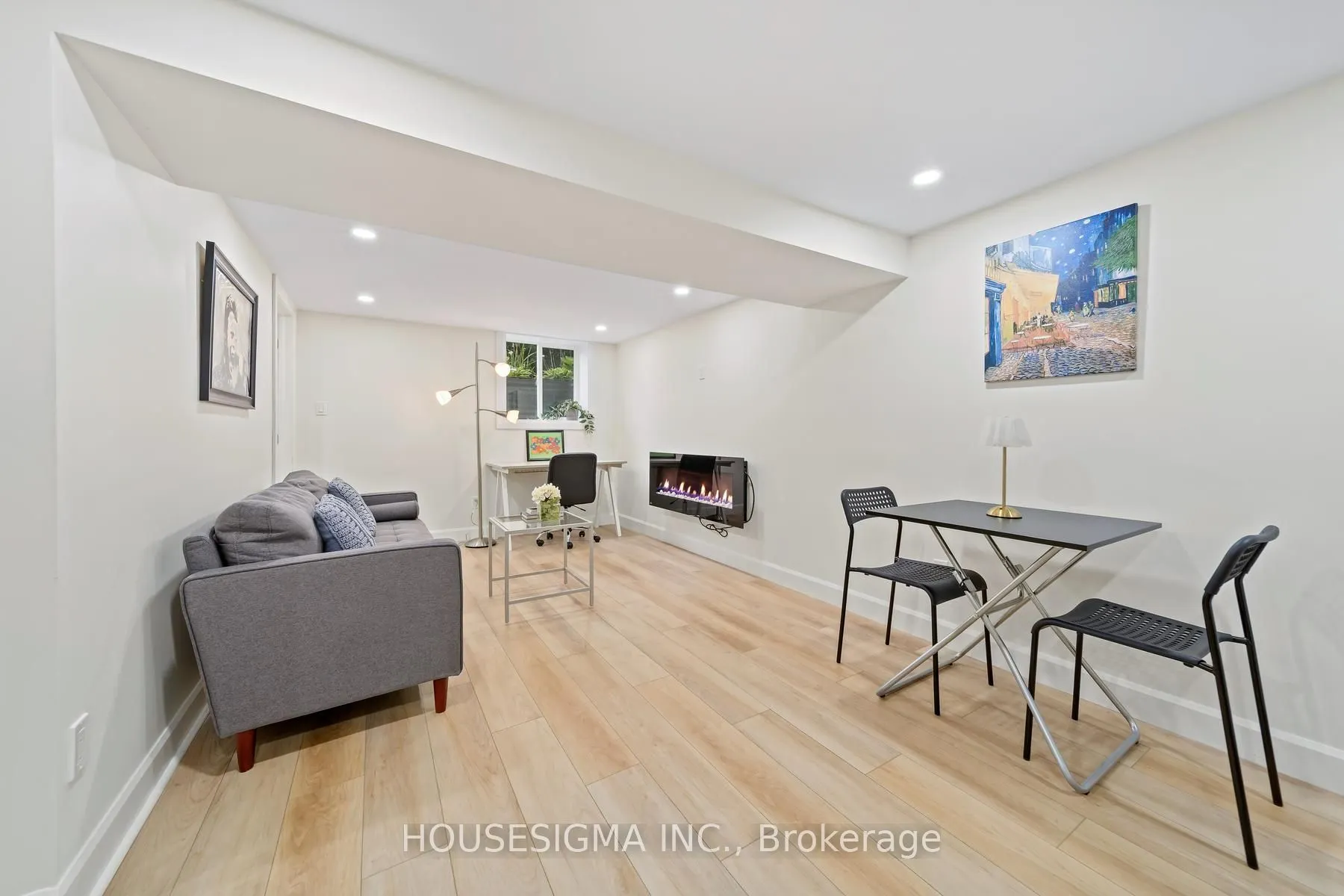 22 Arkledun Avenue