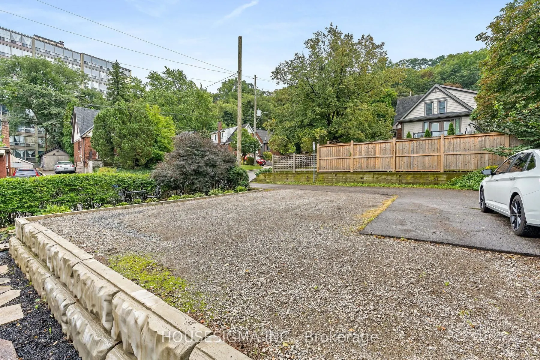 22 Arkledun Avenue