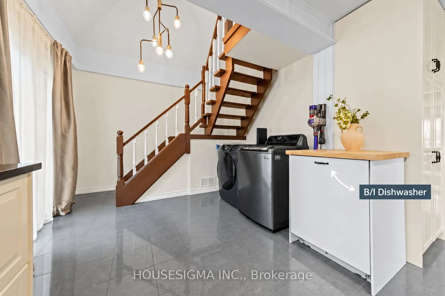 22 Arkledun Avenue