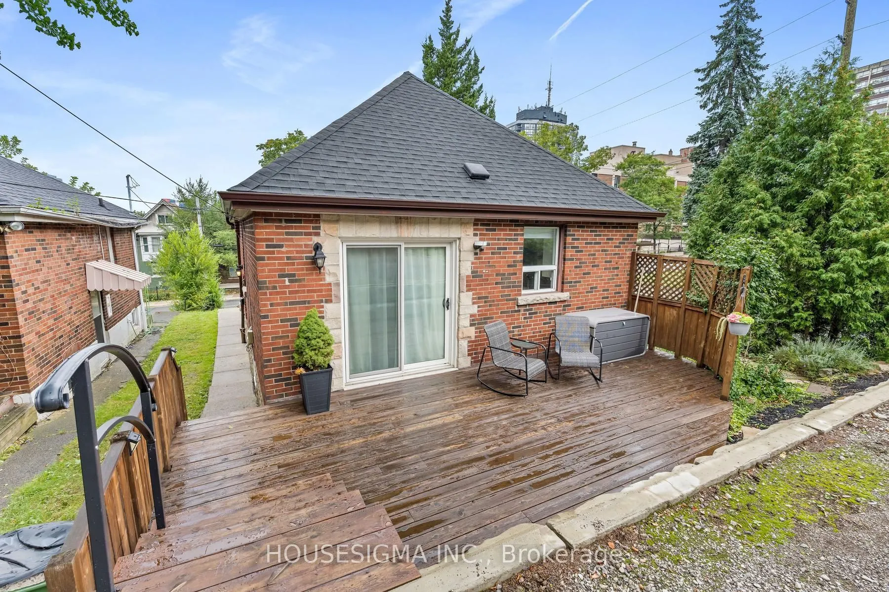 22 Arkledun Avenue