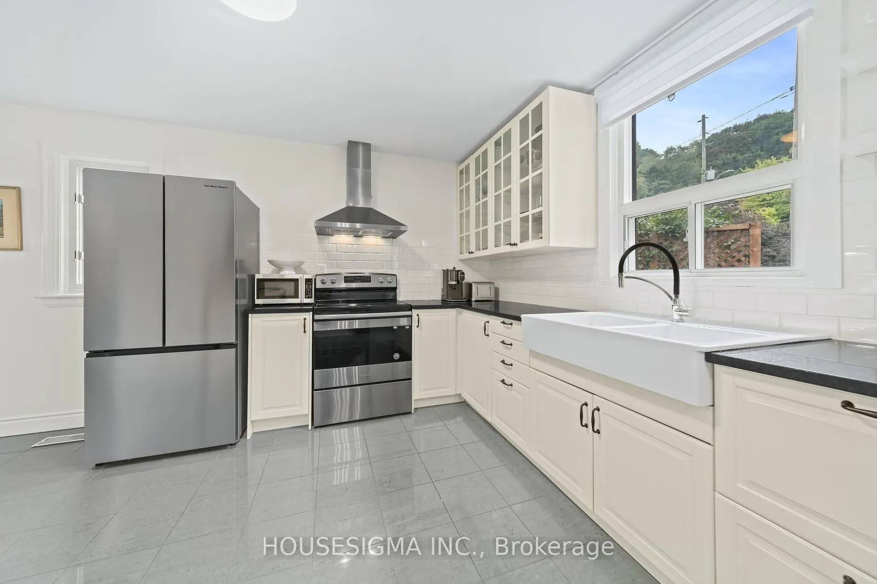 22 Arkledun Avenue