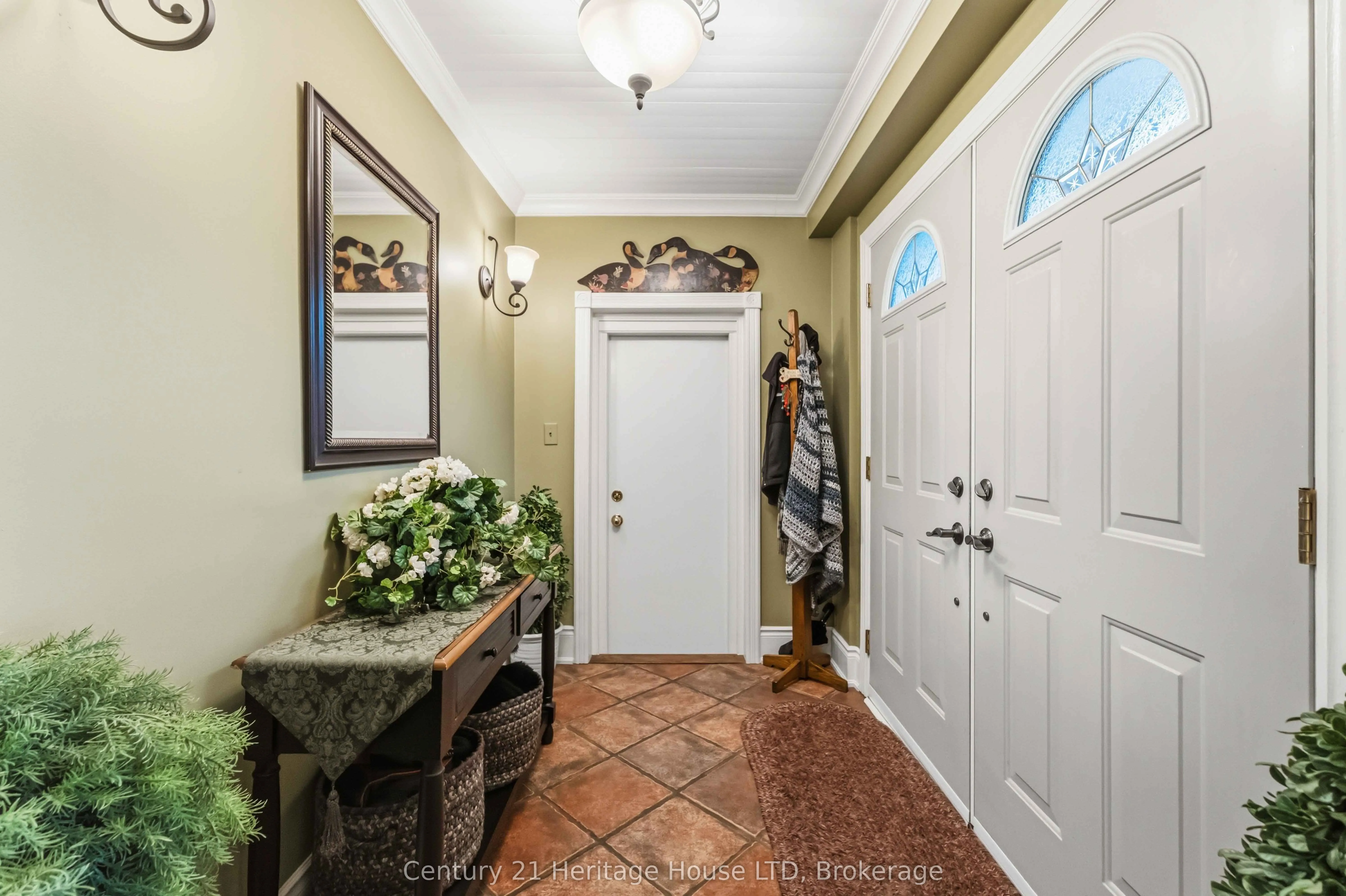 25 GLENVIEW Avenue