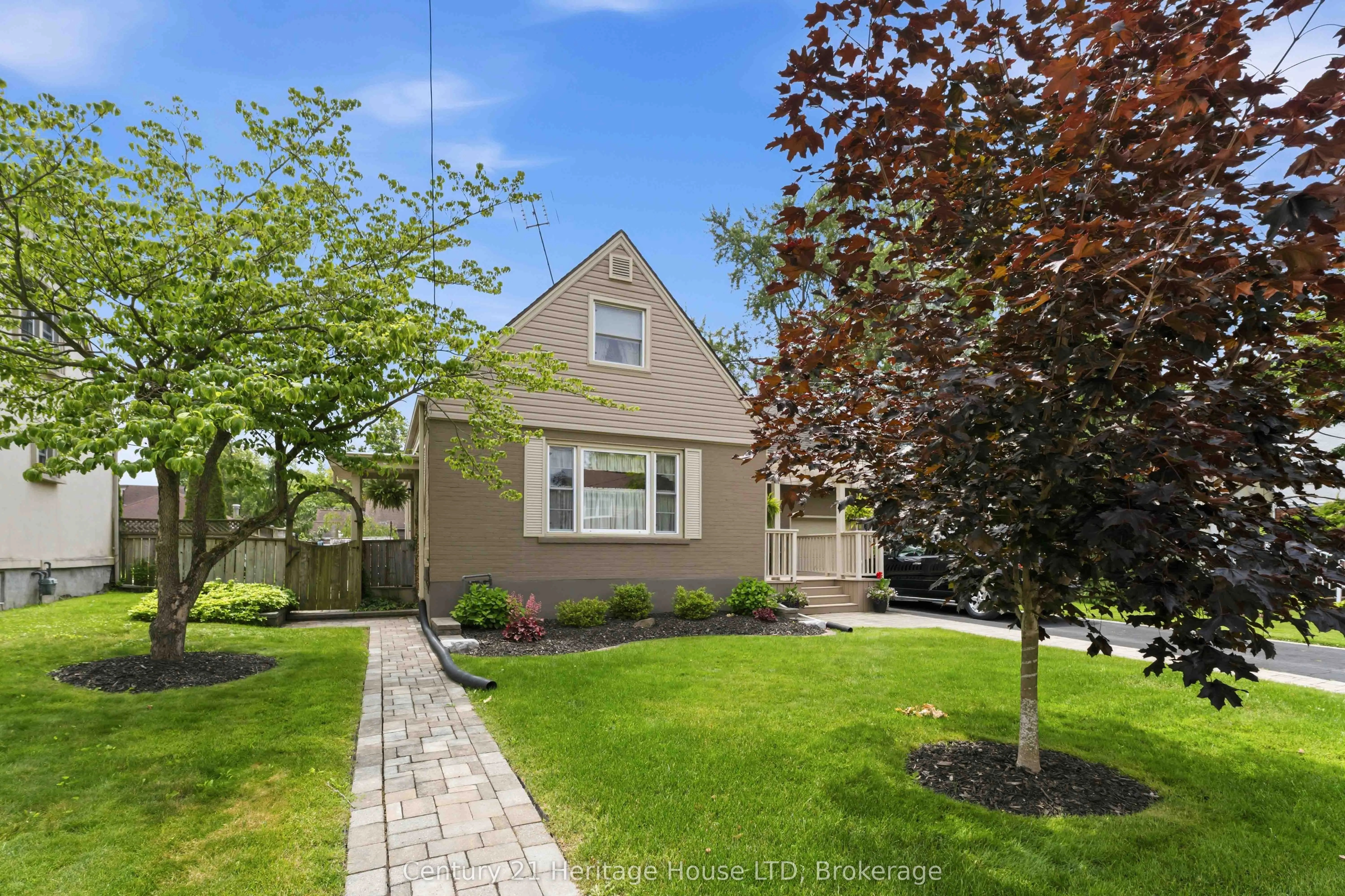 25 GLENVIEW Avenue