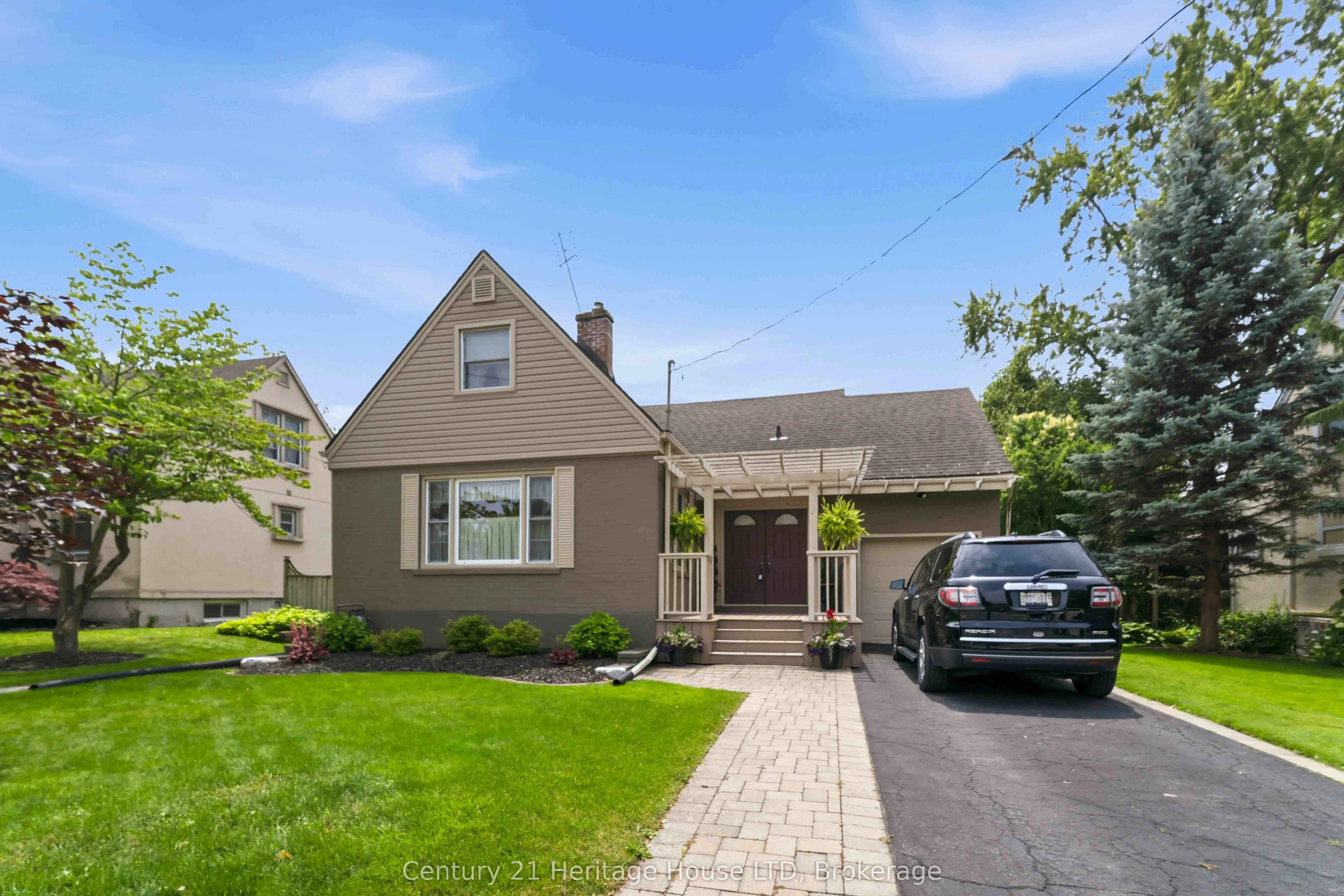 25 GLENVIEW Avenue