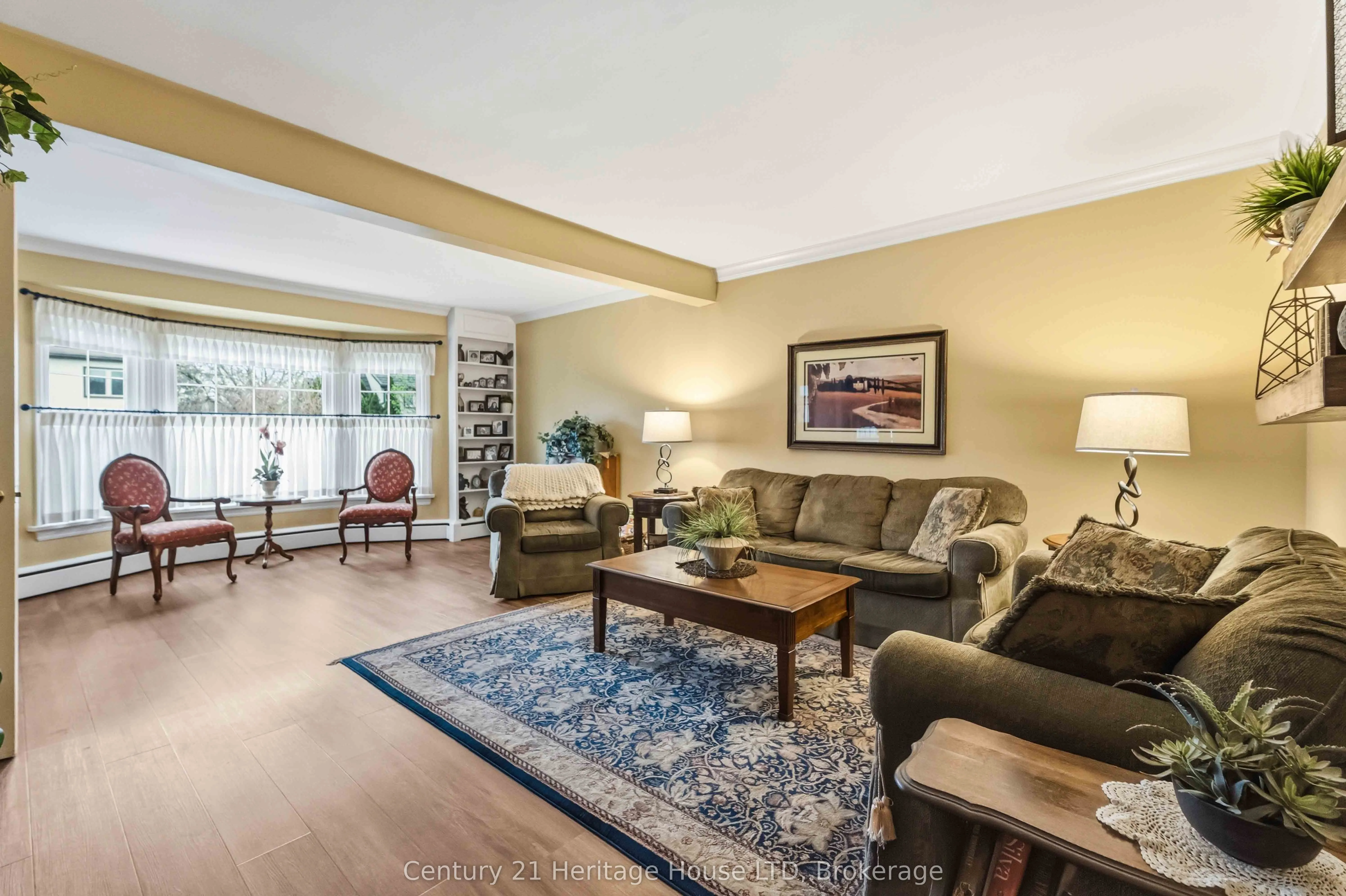 25 GLENVIEW Avenue