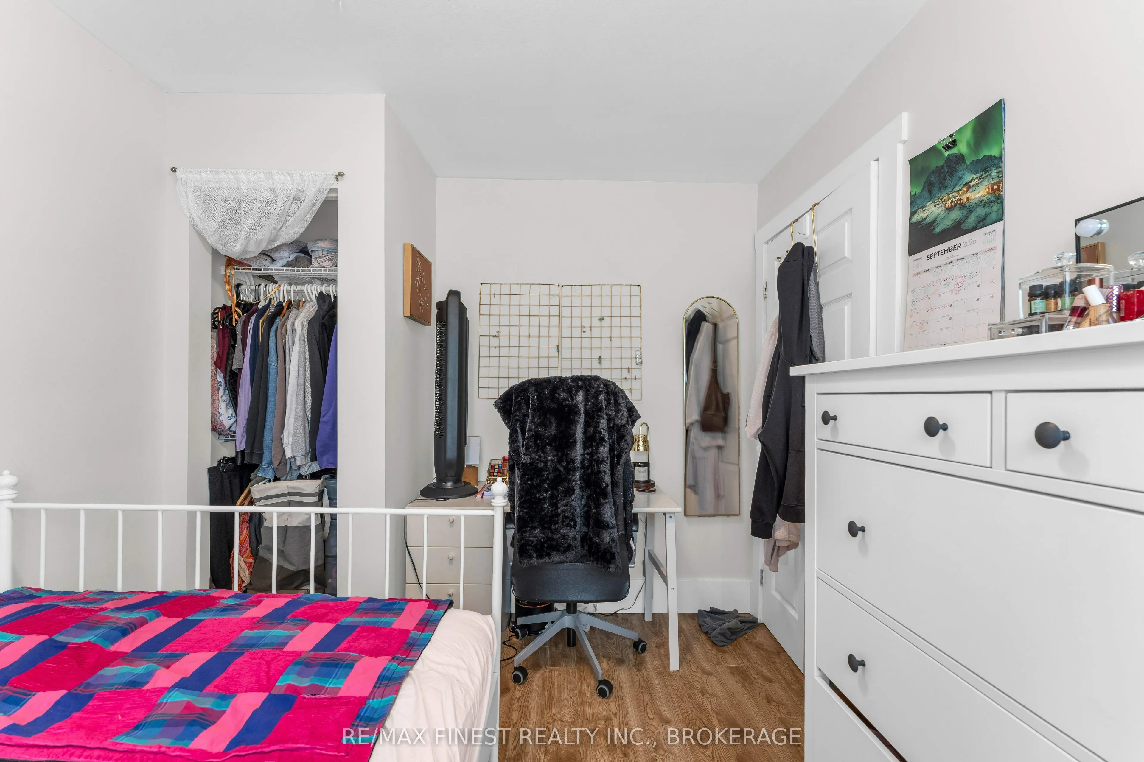 236 COLLINGWOOD Street
