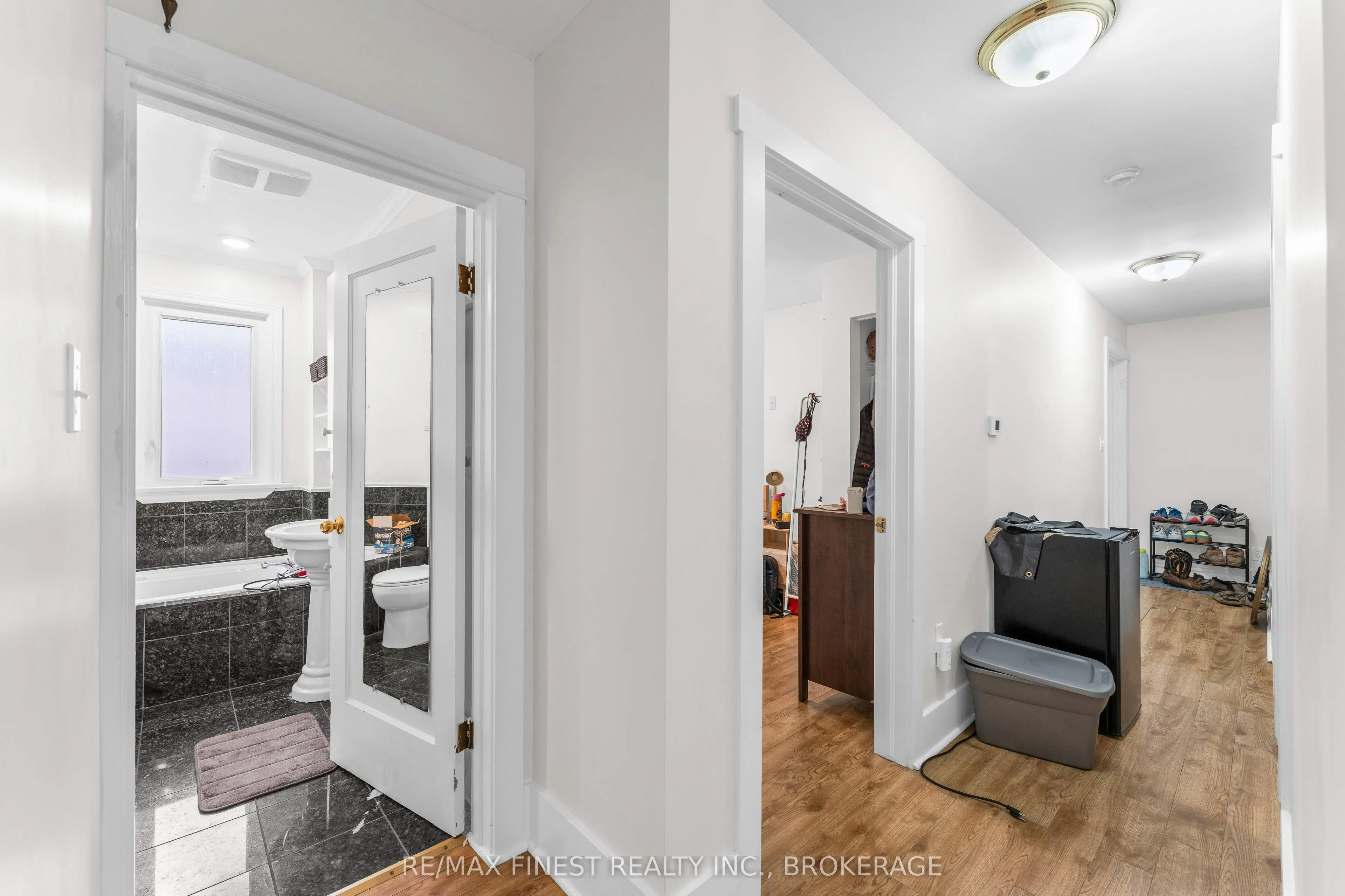 236 COLLINGWOOD Street