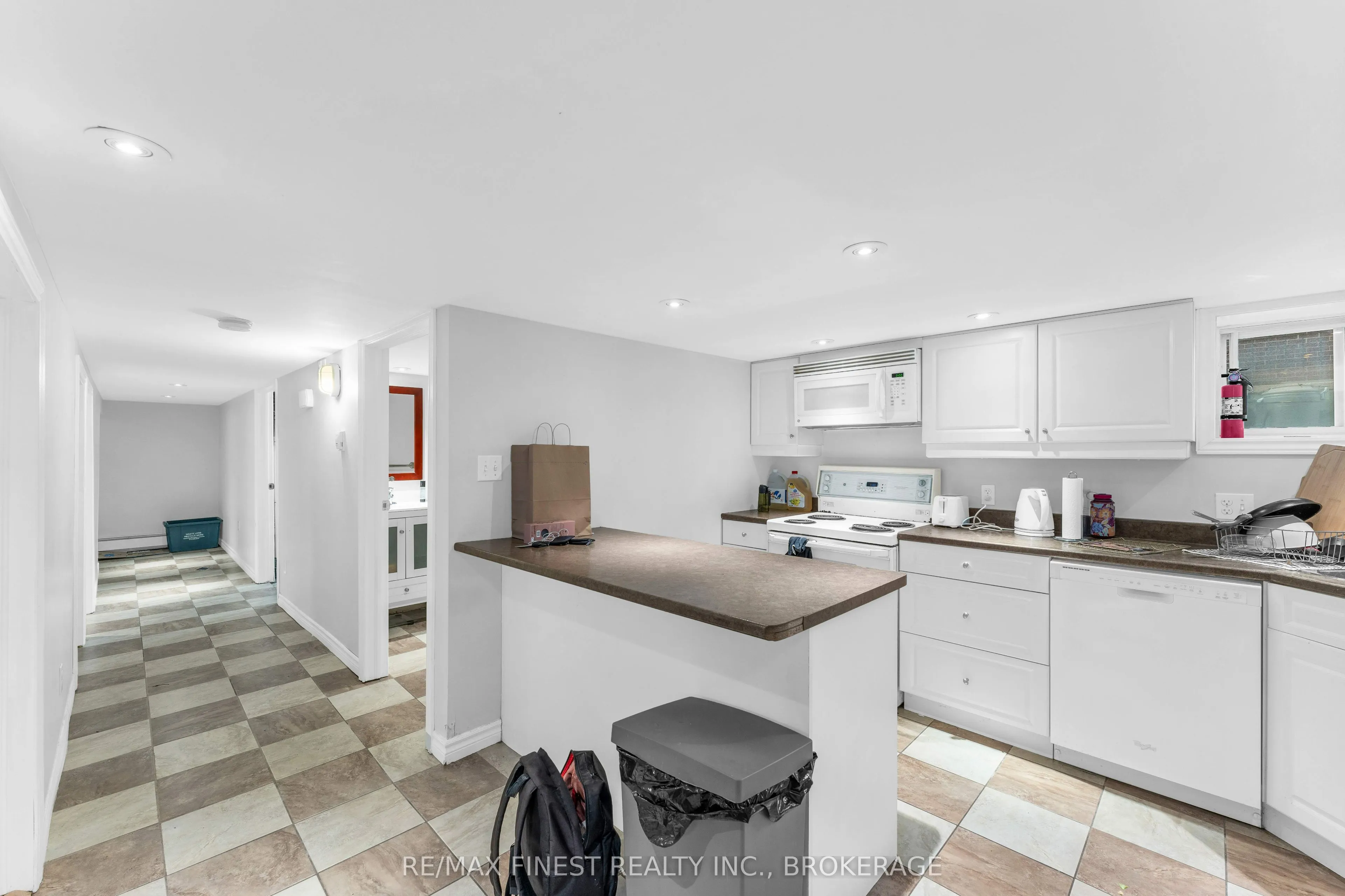 236 COLLINGWOOD Street