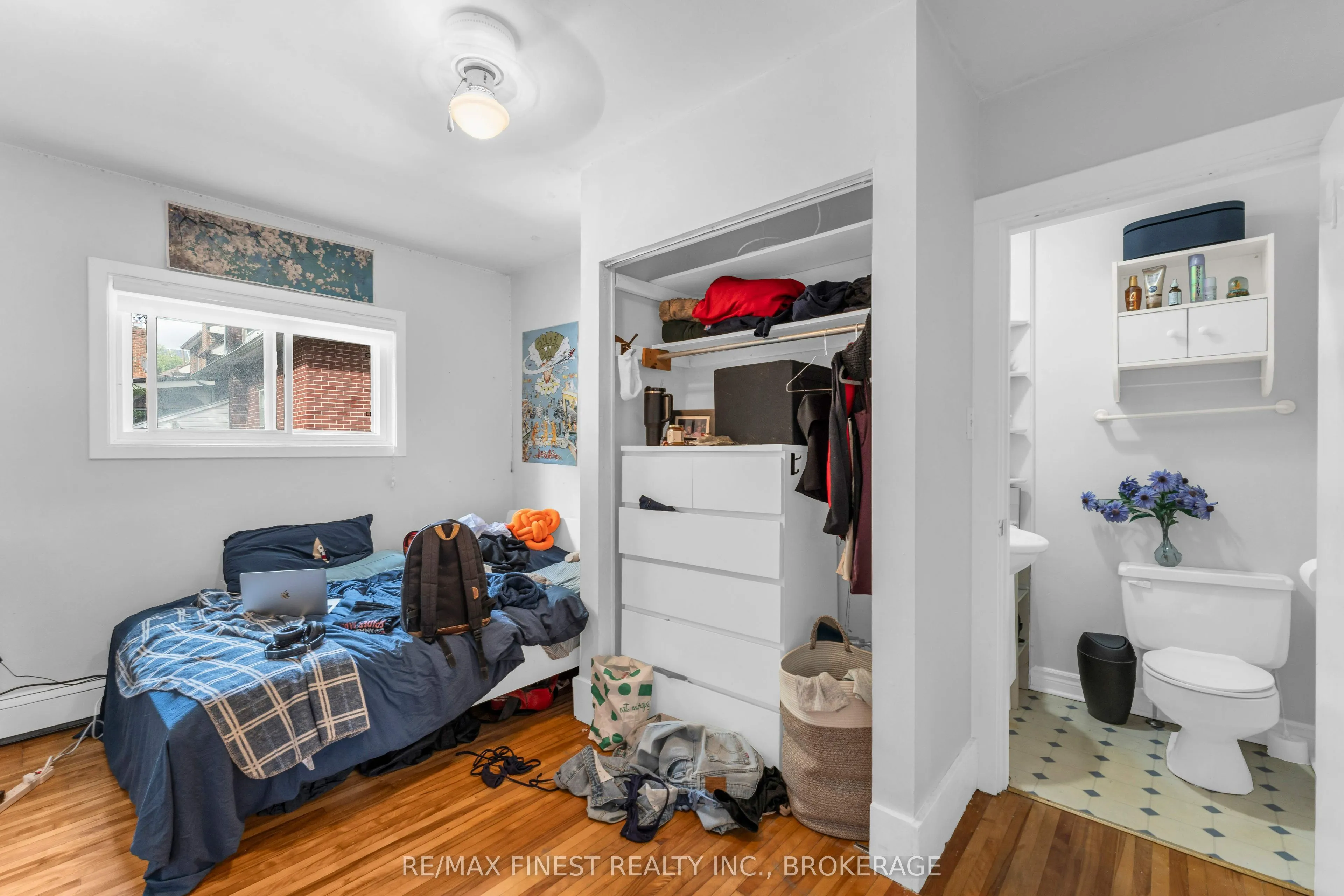 236 COLLINGWOOD Street