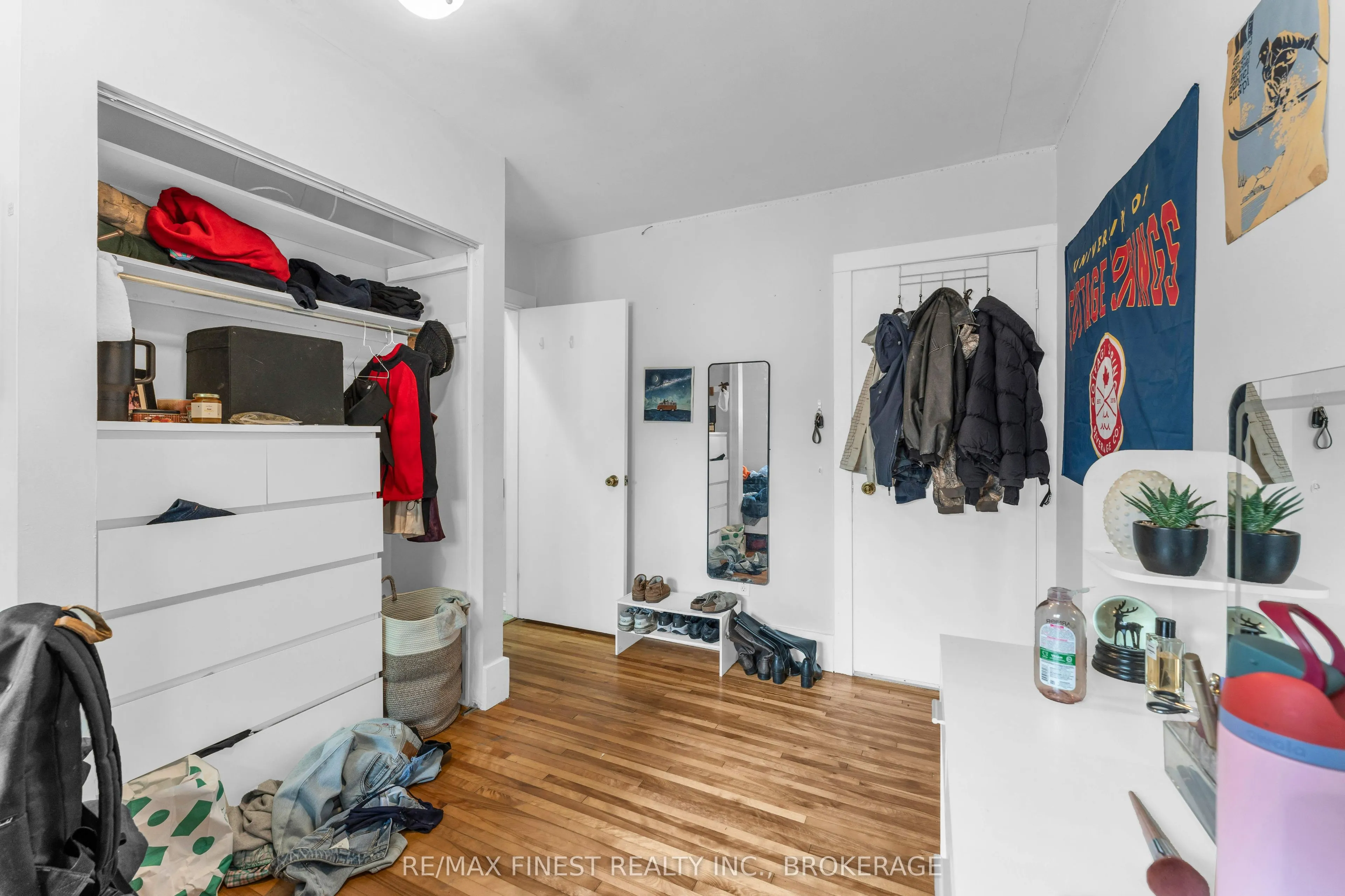 236 COLLINGWOOD Street