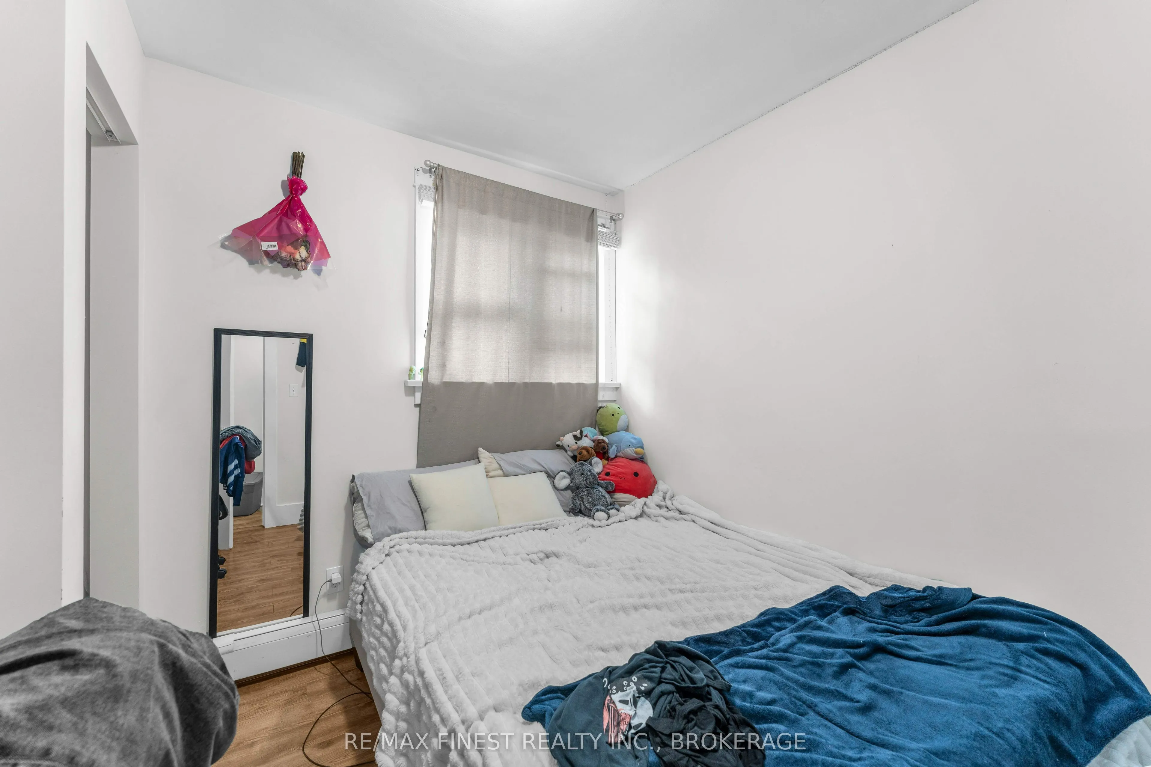 236 COLLINGWOOD Street