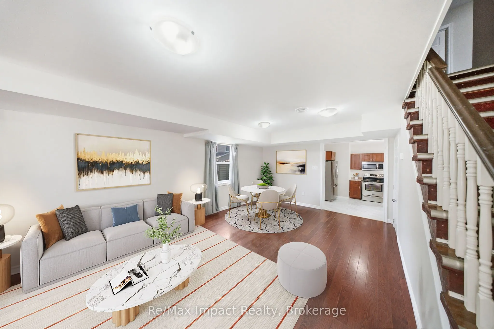 7 University Avenue E