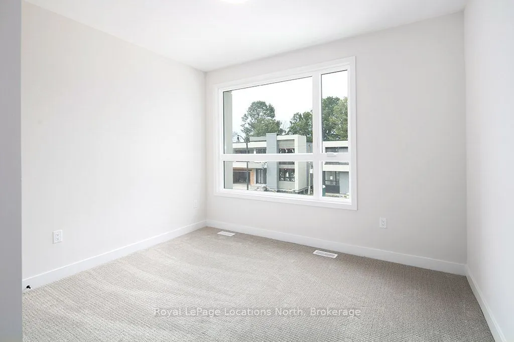 127 Yvonne Crescent