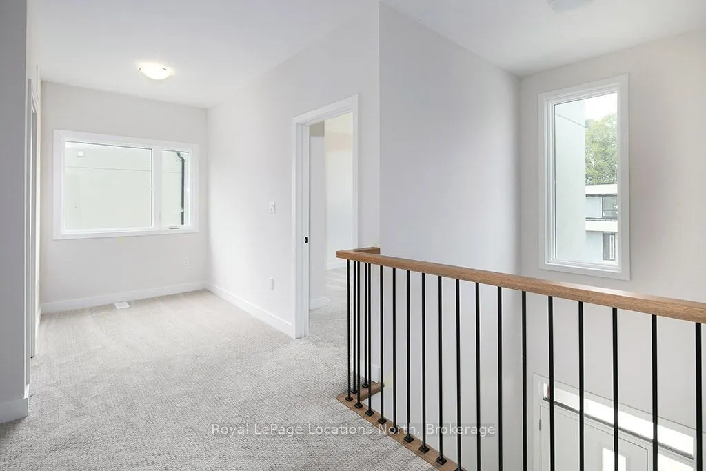 127 Yvonne Crescent