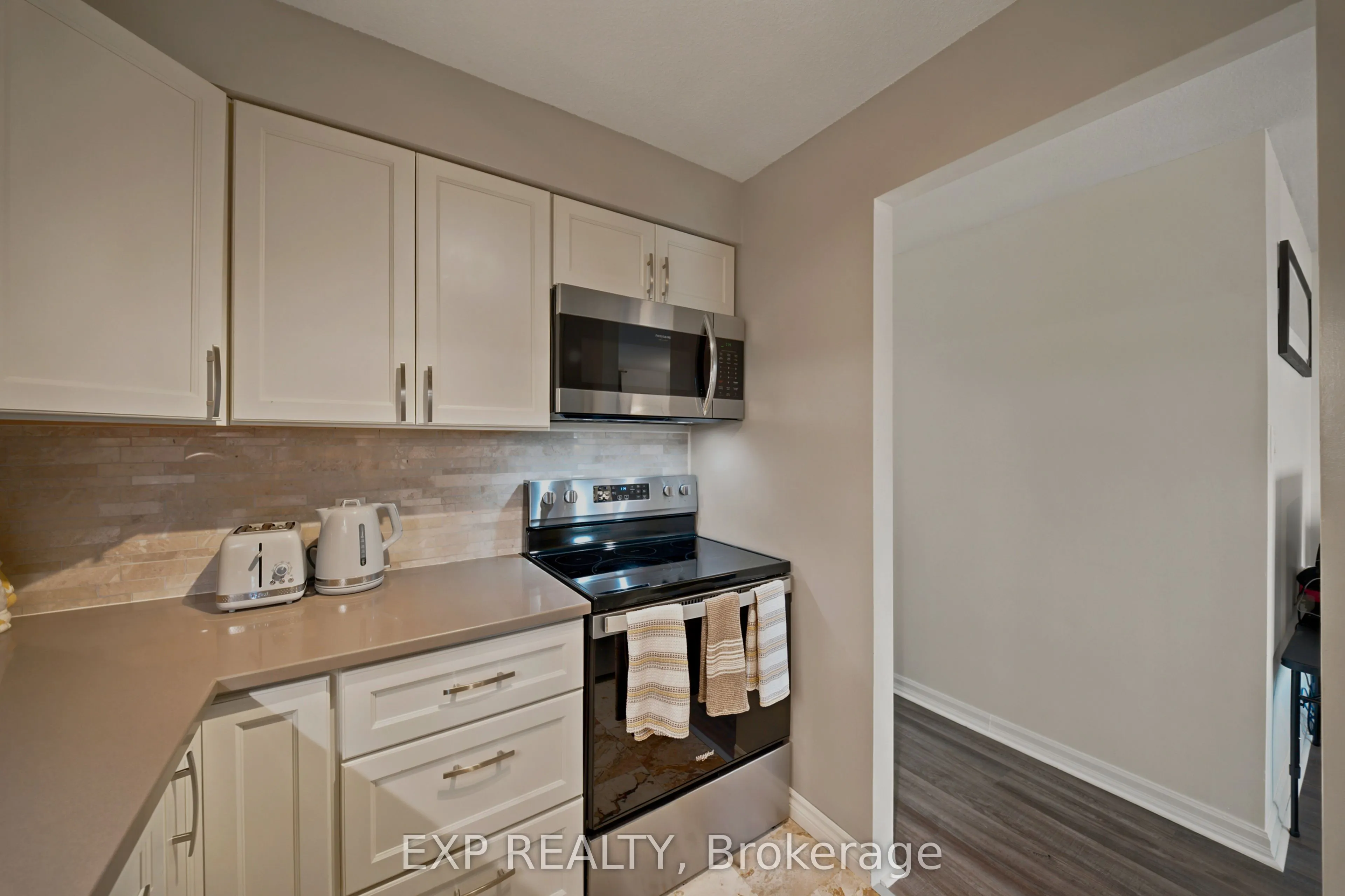 222 Guigues Avenue #401