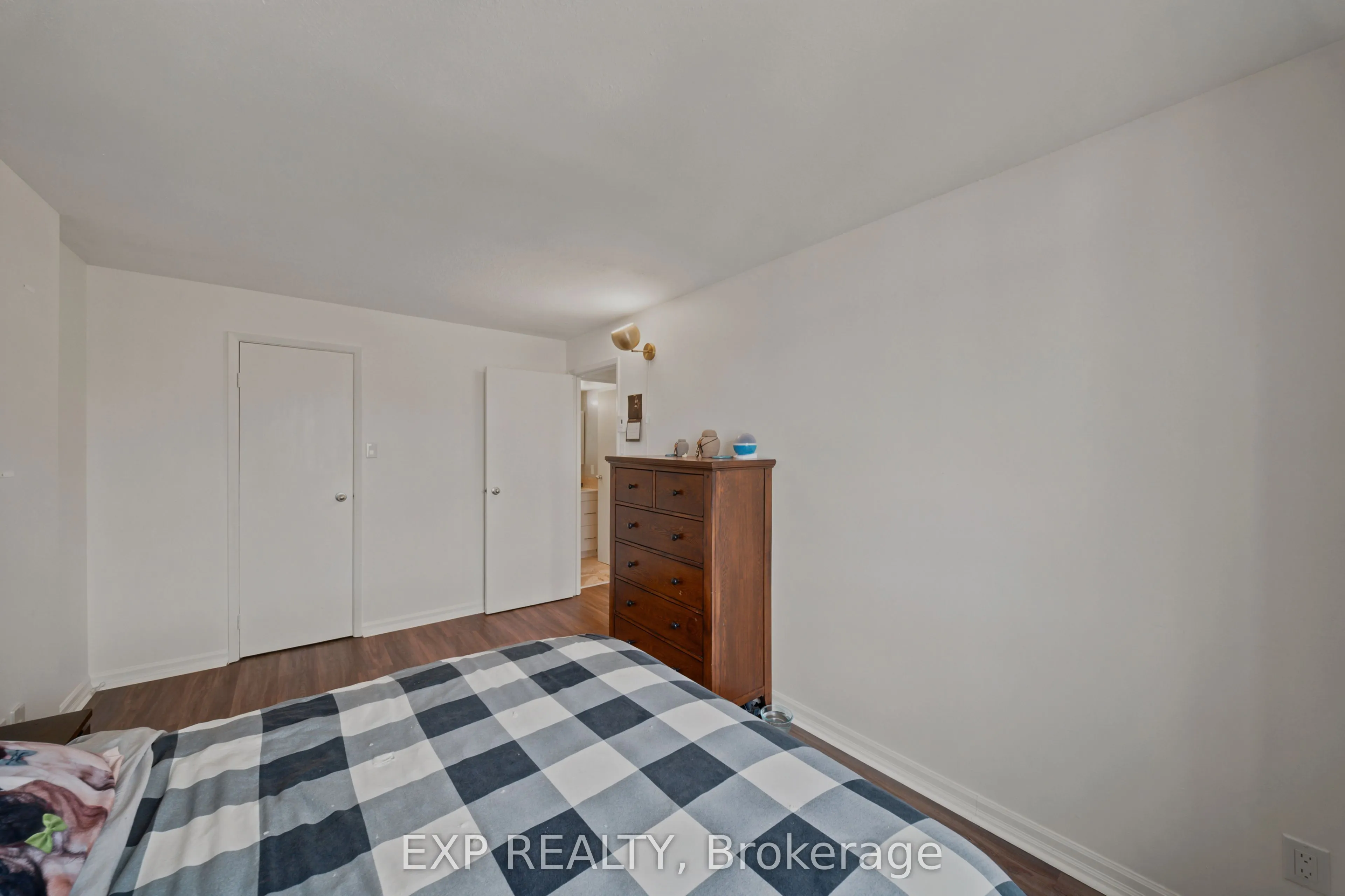 222 Guigues Avenue #401