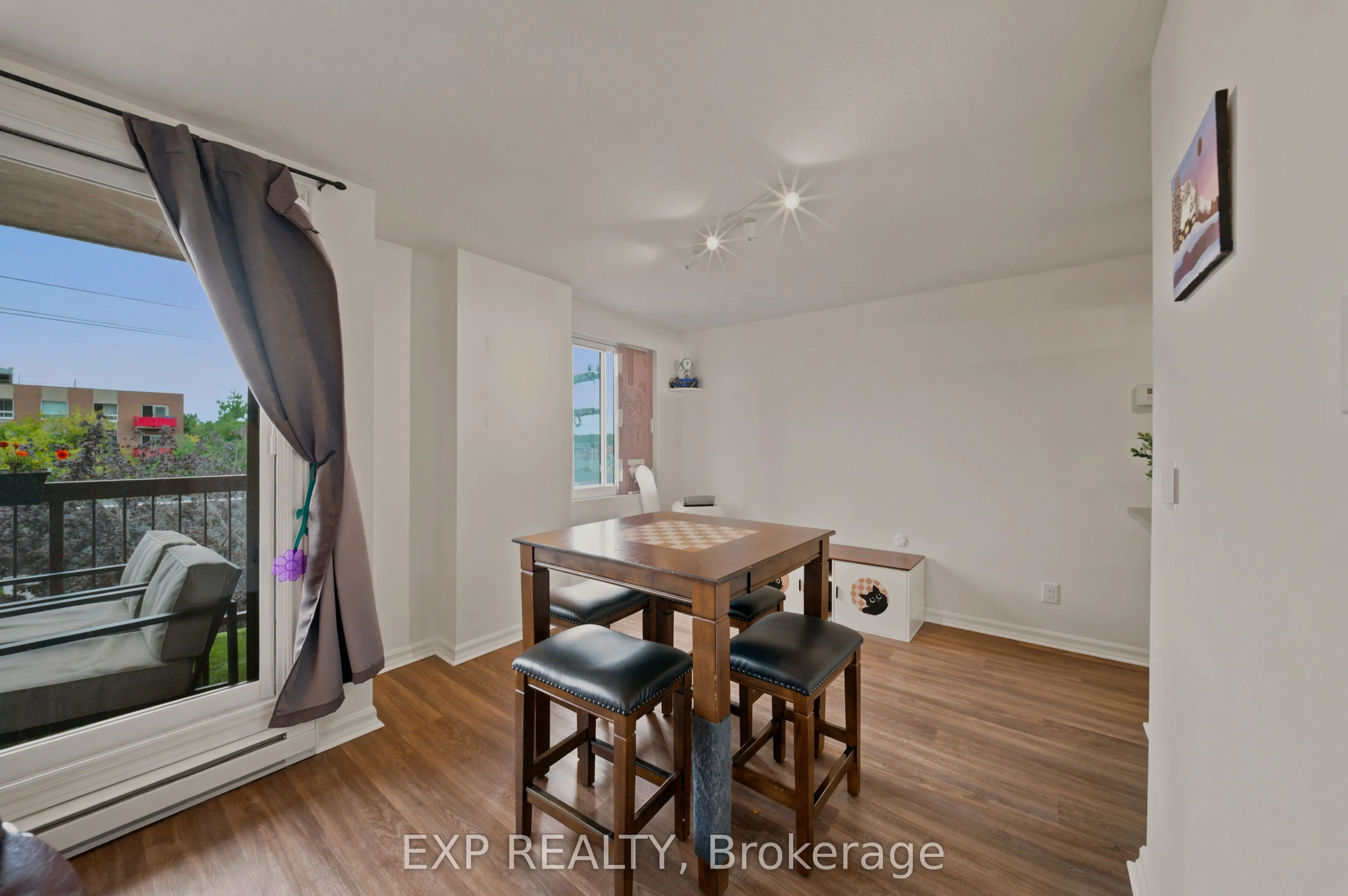 222 Guigues Avenue #401