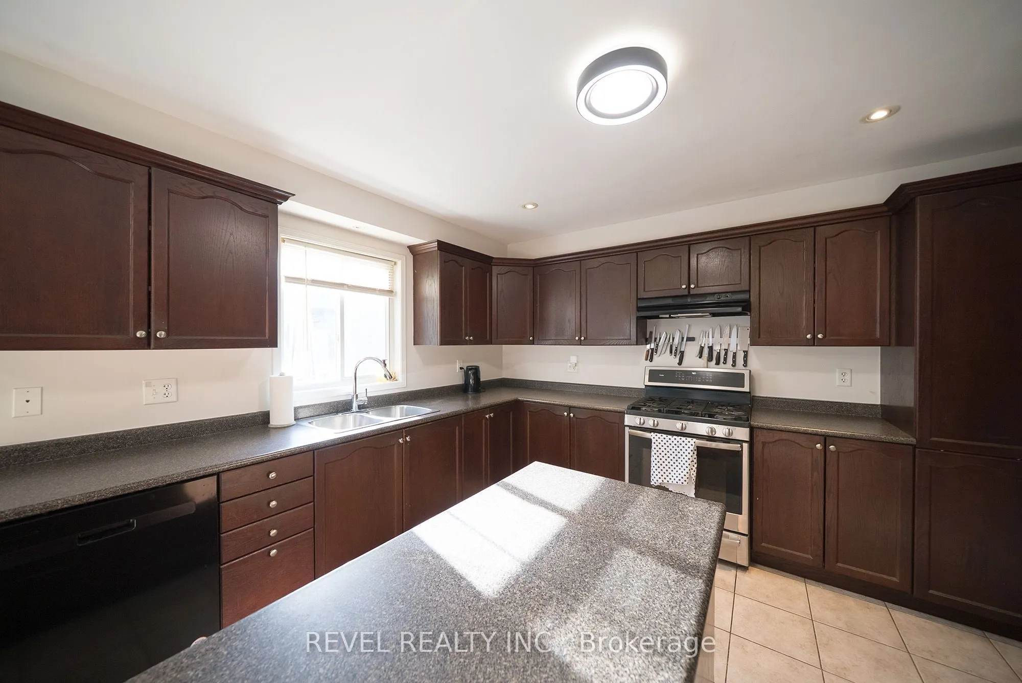 51 Webb Avenue